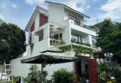 Detached villa for sale Nam Thong 1, Phu My Hung, District 7 built 3 floors with 4 bedrooms opposite the park 198m2