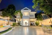 Cho thuê villa Quốc Hương, Thảo Điền, Quận 2 có 5 phòng ngủ, sân BBQ, hồ bơi riêng