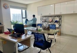 Selling or renting officetel Golden King Phu My Hung, District 7 with furniture as shown – 44.55m2