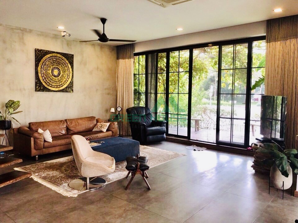 Villa for rent CHATEAU PHU MY HUNG FULL FURNITURE PRICE 4500$ 4