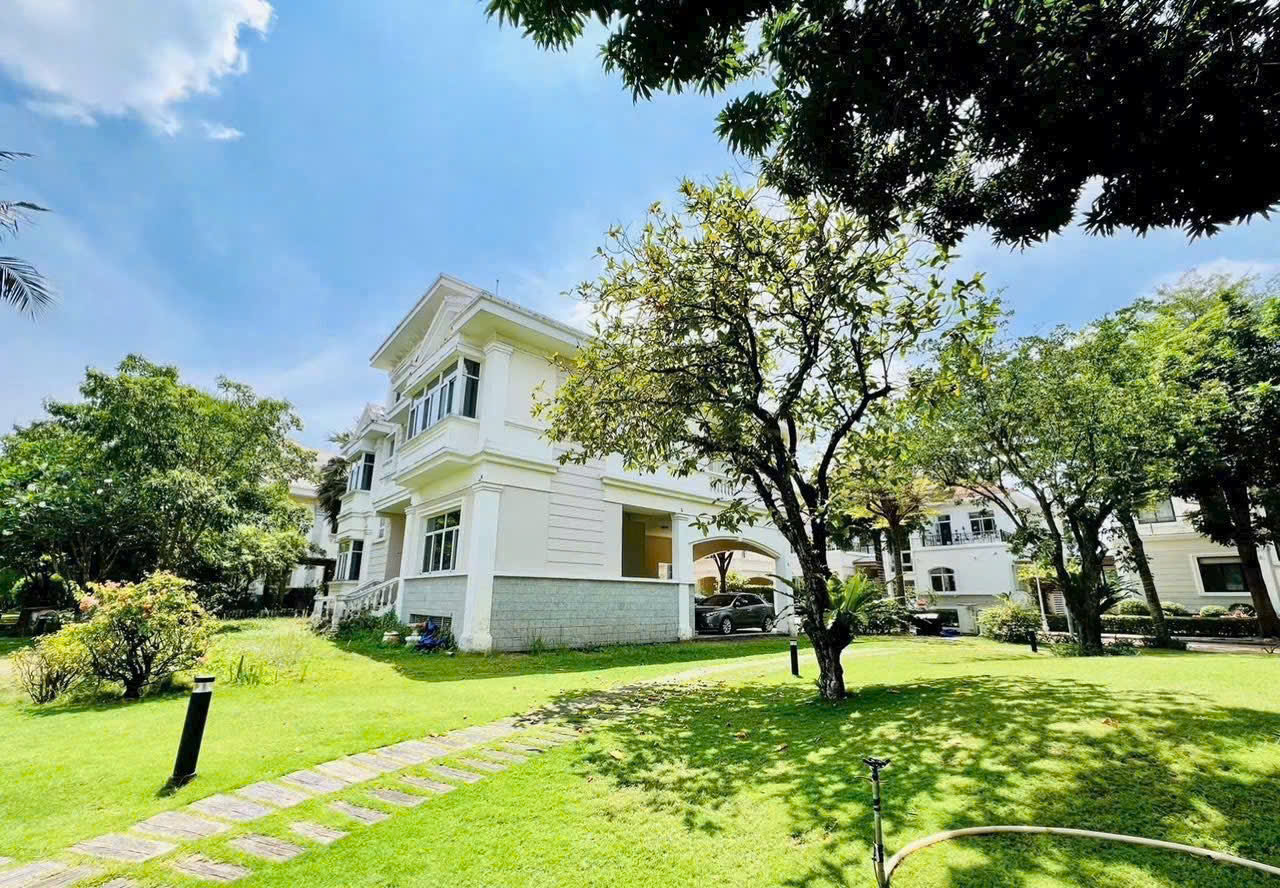 Chateau Phu My Hung detached villa for sale, VIP corner apartment, built 4 floors, self-decorated house according to your preferences – 567.2m2 6