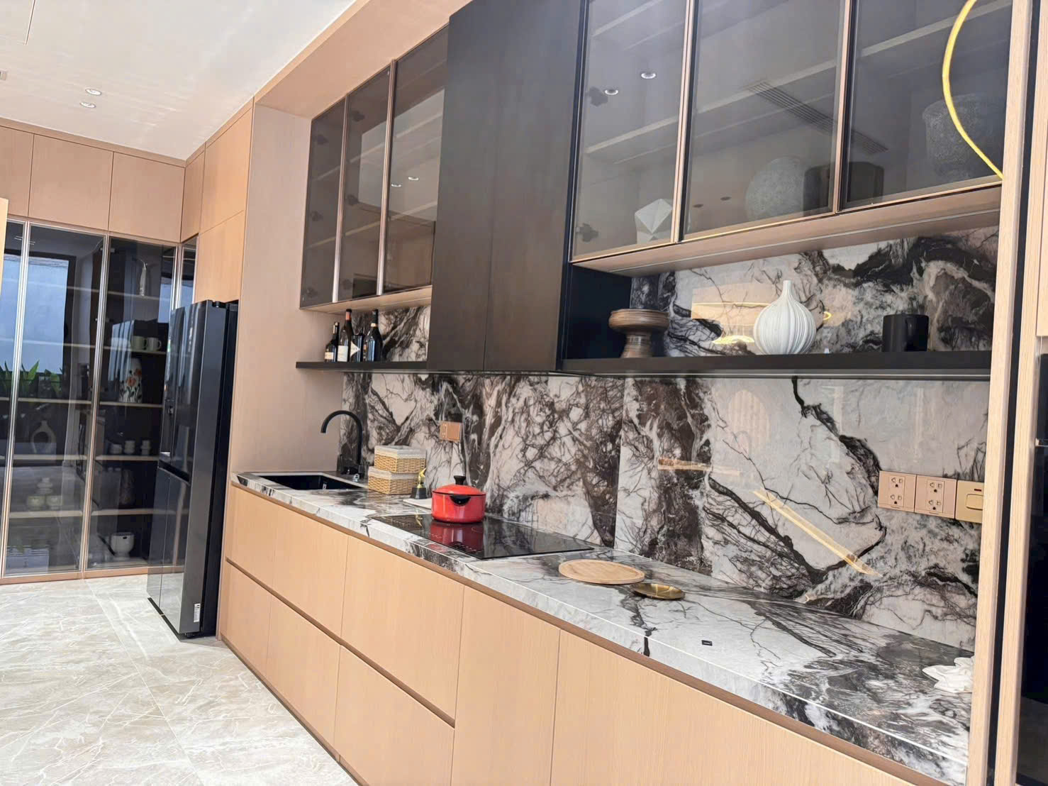 My Giang 1A Phu My Hung villa for sale, District 7 Built 3 floors with 4 bedrooms with elevator facing Southwest – 211.5m2 4