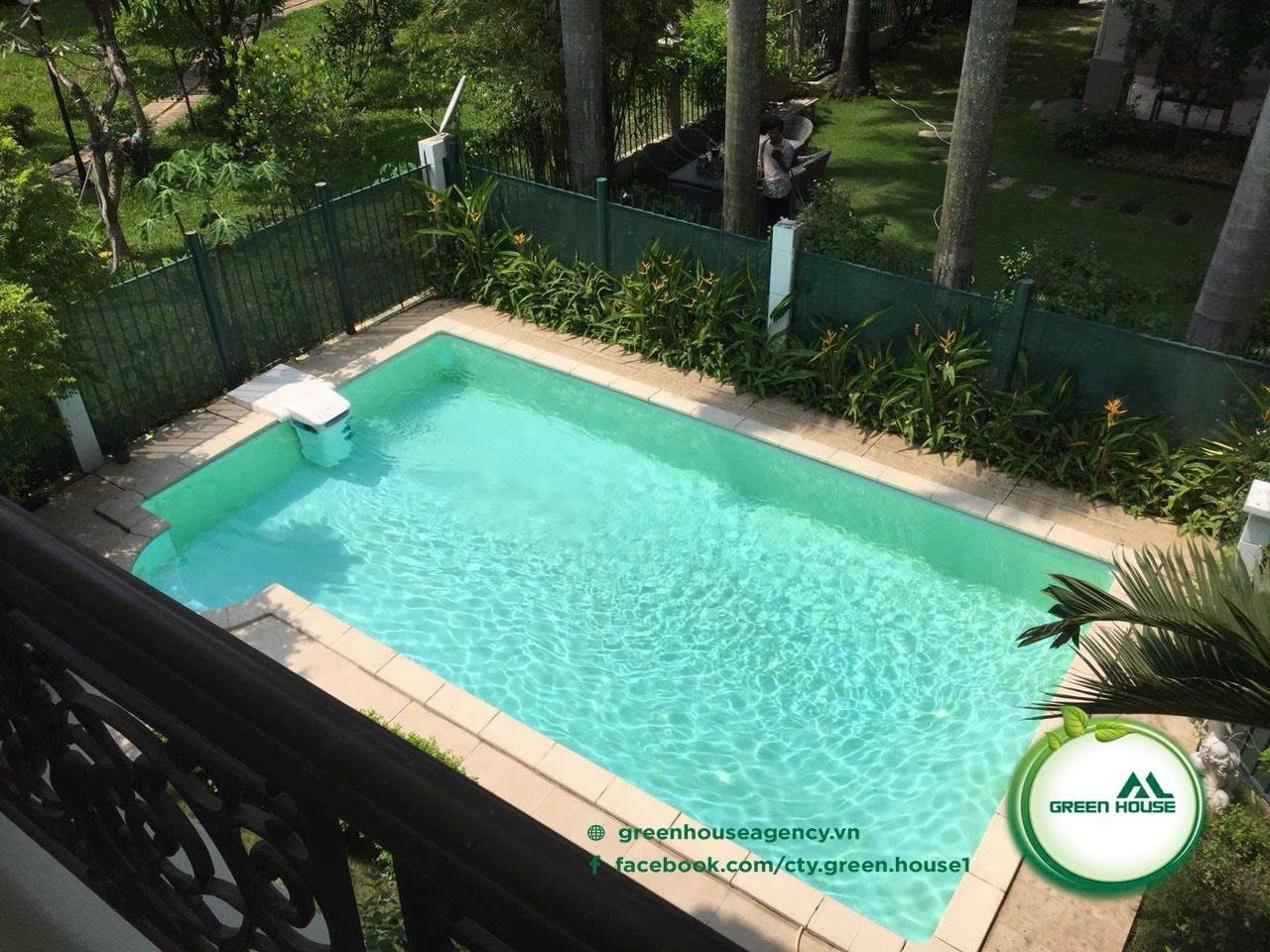 My Phu My Hung villa for rent, District 7 has 5 bedrooms, garden, swimming pool 3