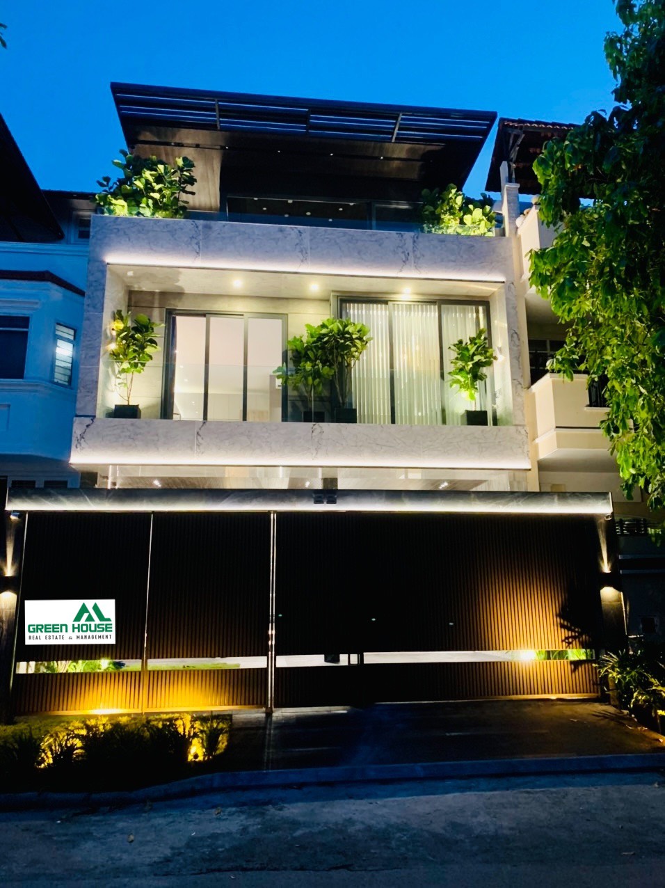 My Toan Villa for sale Phu My Hung District 7