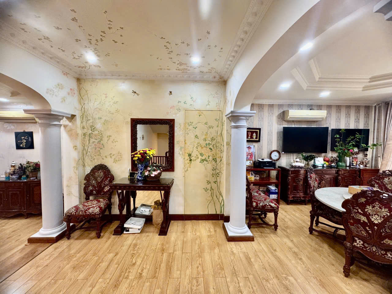 Bán biệt thự Nam Đô Phú Mỹ Hưng 2 mặt tiền trước sau thông thoáng hướng Đông Nam – 144m2 1