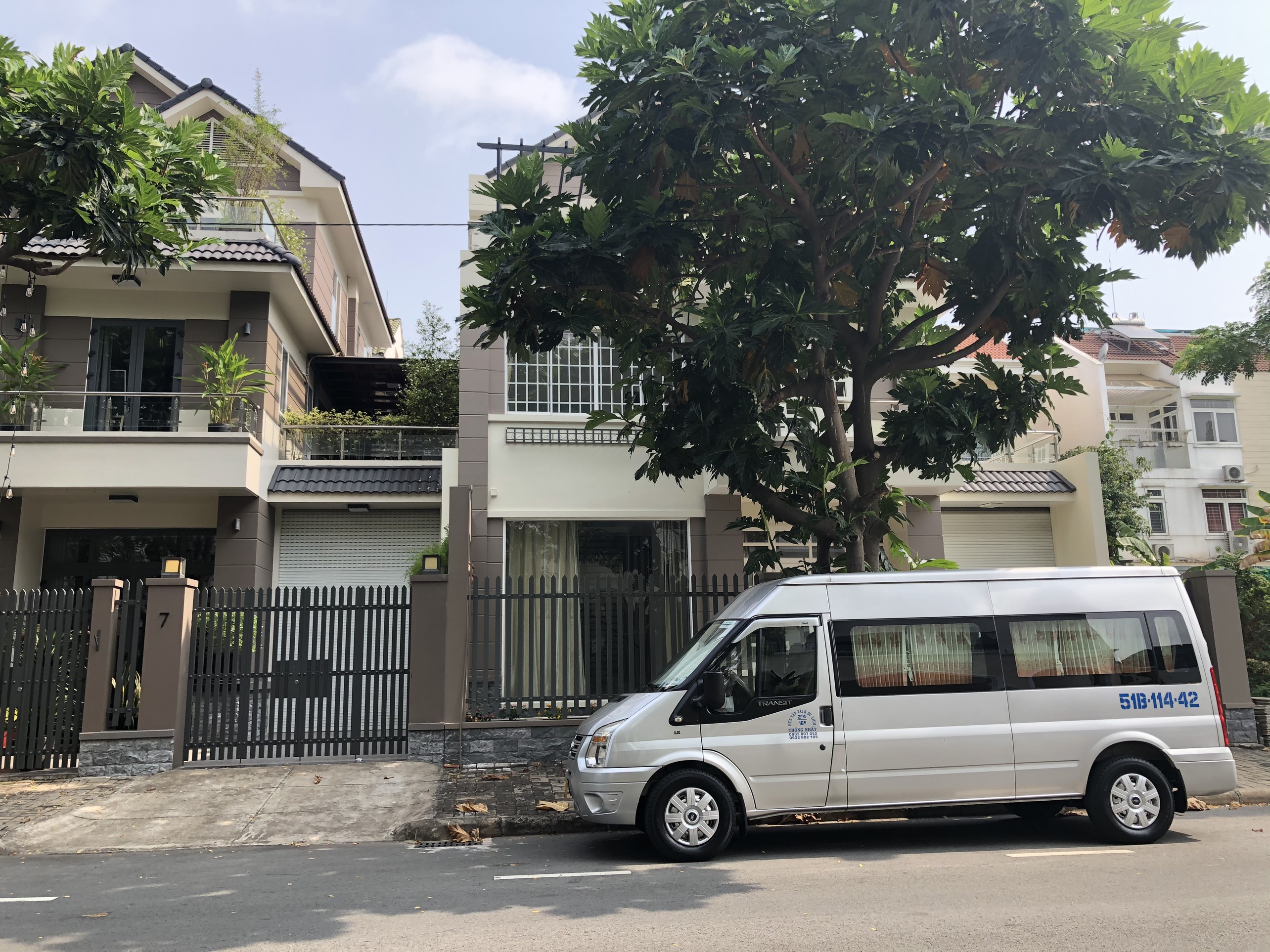 Villa for rent  Nam Thong in Phu My Hung, District 7, wide street, convenient for living and doing business