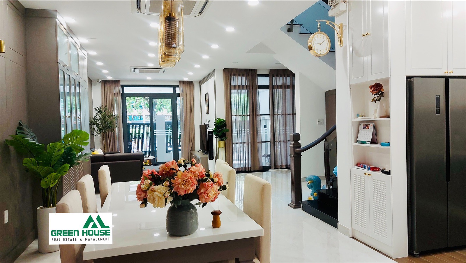 Nam Thong Villa for Sale 3 Big Street Phu My Hung 6