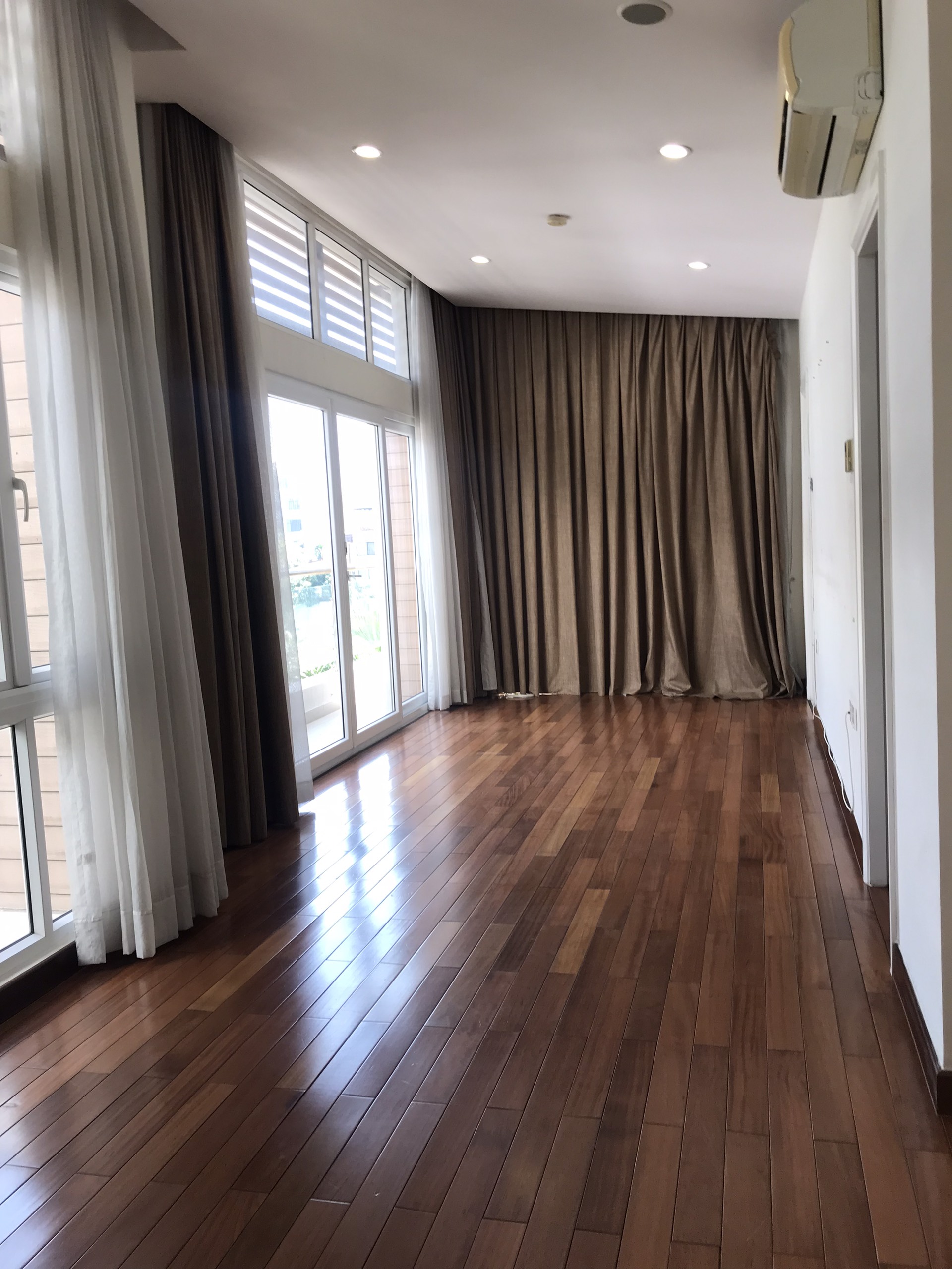 Villa for rent in Nguyen Van Huong, Thao Dien, District 2, with basement, 3 bedrooms 14