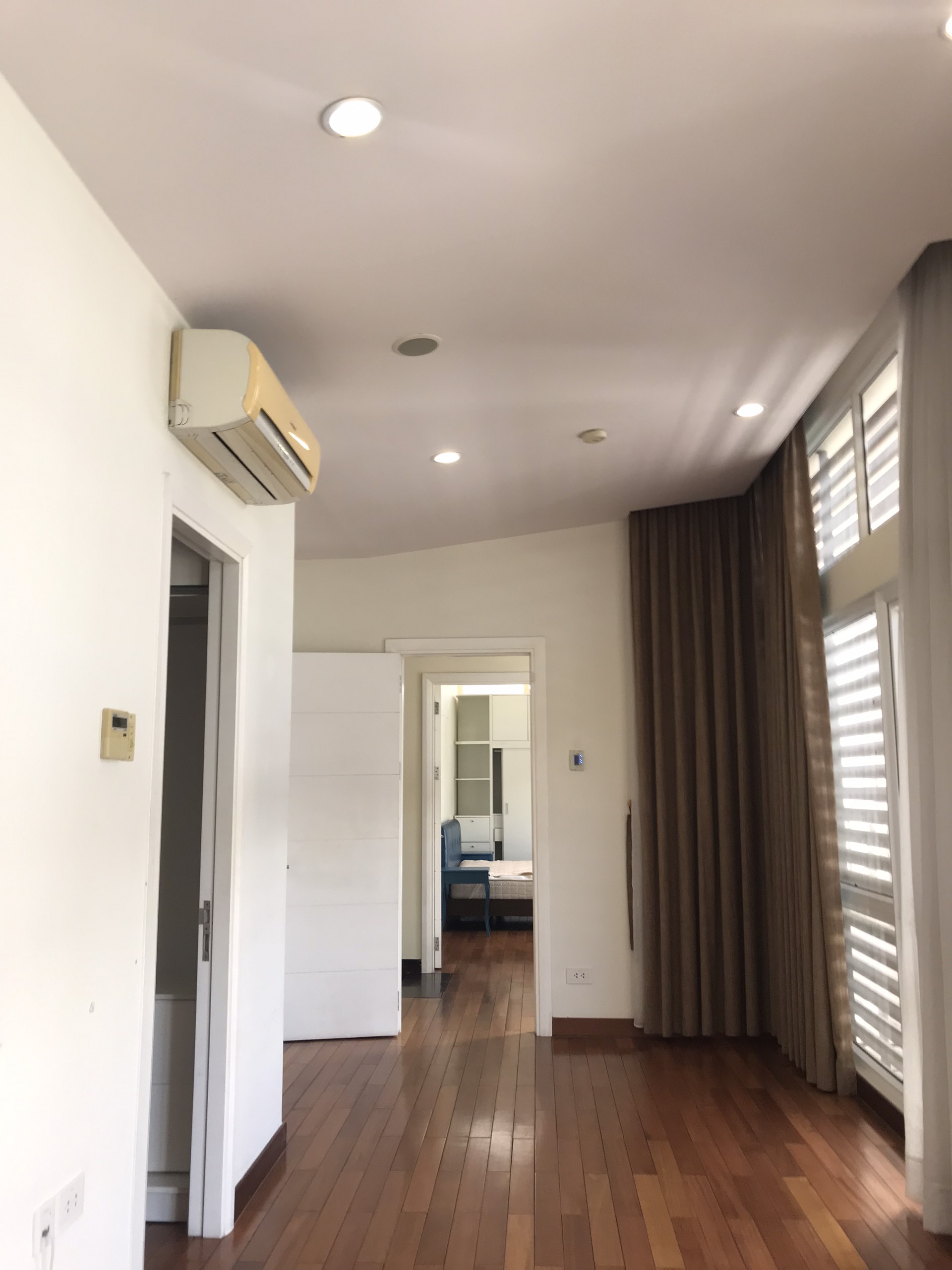 Villa for rent in Nguyen Van Huong, Thao Dien, District 2, with basement, 3 bedrooms 11