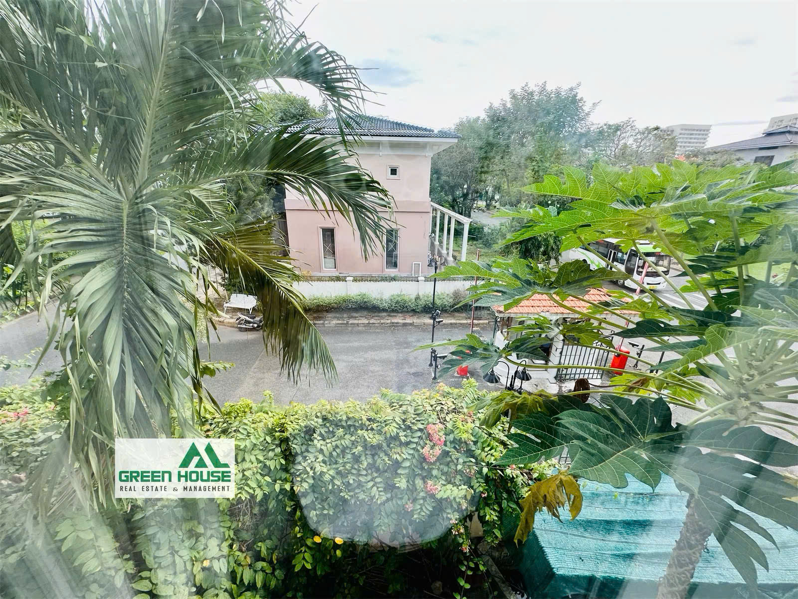 Phu Gia Phu My Hung villa for sale, District 7 corner apartment with 3 facades built on 2 floors facing the East, investment price turned more than 30% – 368m2 10