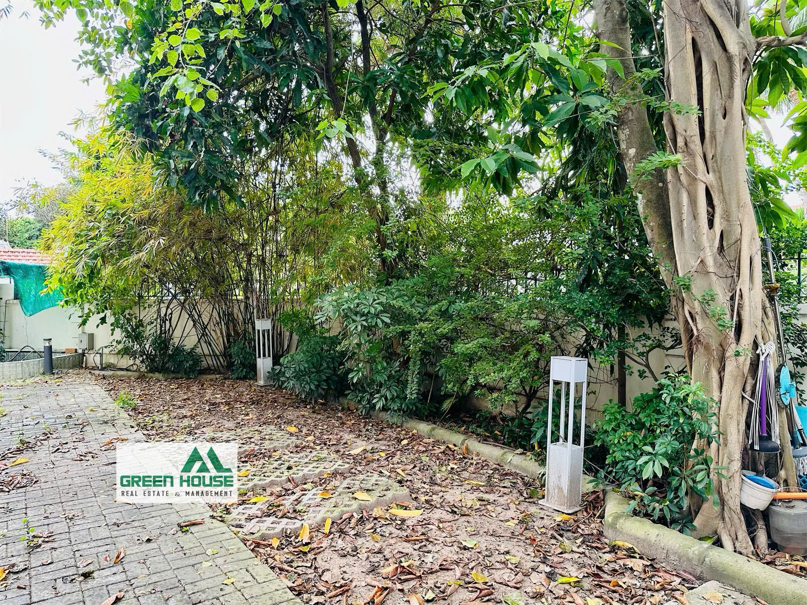 Phu Gia Phu My Hung villa for sale, District 7 corner apartment with 3 facades built on 2 floors facing the East, investment price turned more than 30% – 368m2 8