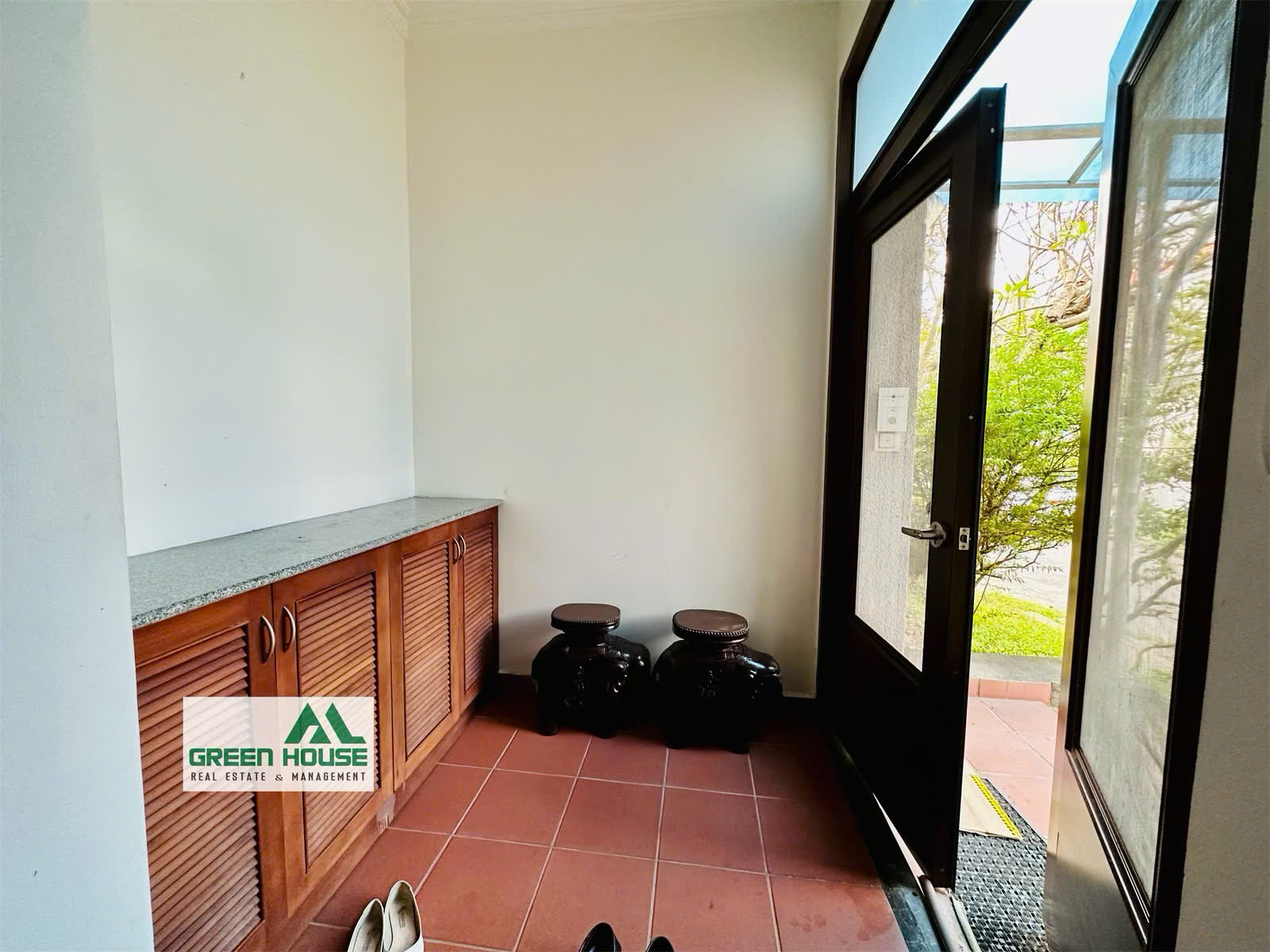 Phu Gia Phu My Hung villa for sale, District 7 corner apartment with 3 facades built on 2 floors facing the East, investment price turned more than 30% – 368m2 4