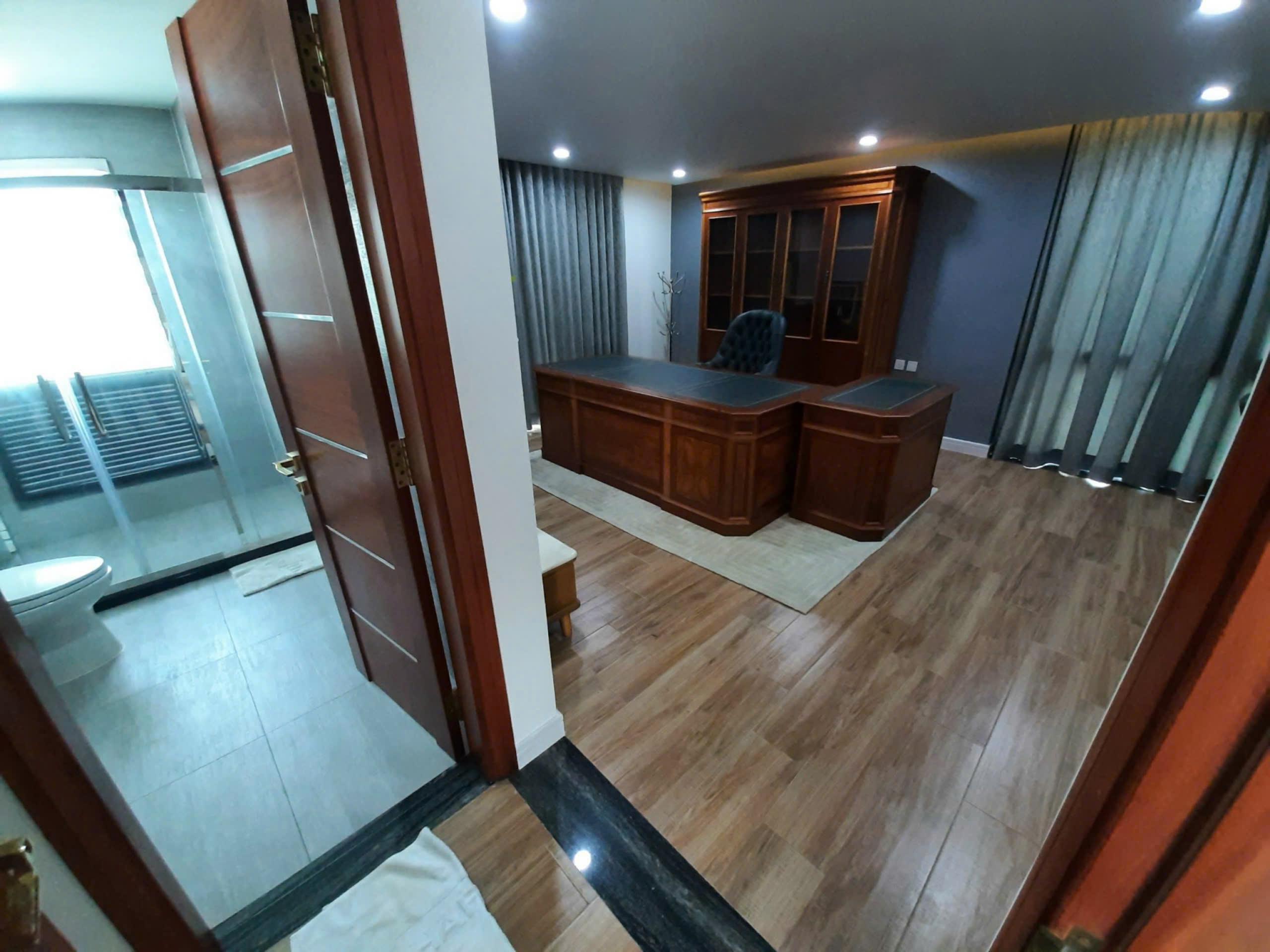 Villa for sale in Phu My Van Phat Hung, District 7 corner apartment with 2 park views 9