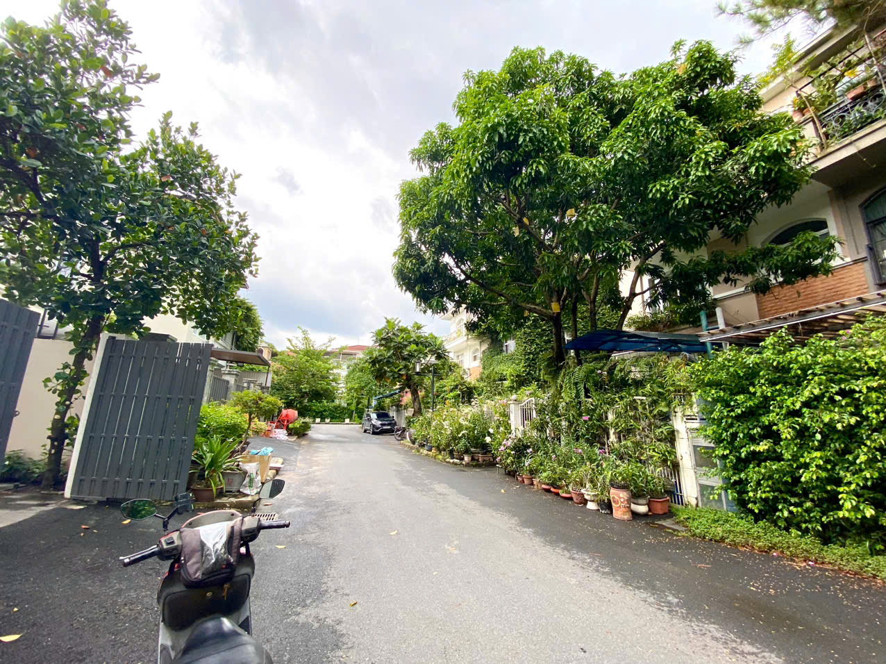 Bán biệt thự song lập Mỹ Gia 1 Phú Mỹ Hưng, Quận 7 xây 3 tầng có 4 phòng ngủ hướng Đông Nam – 220m2 4