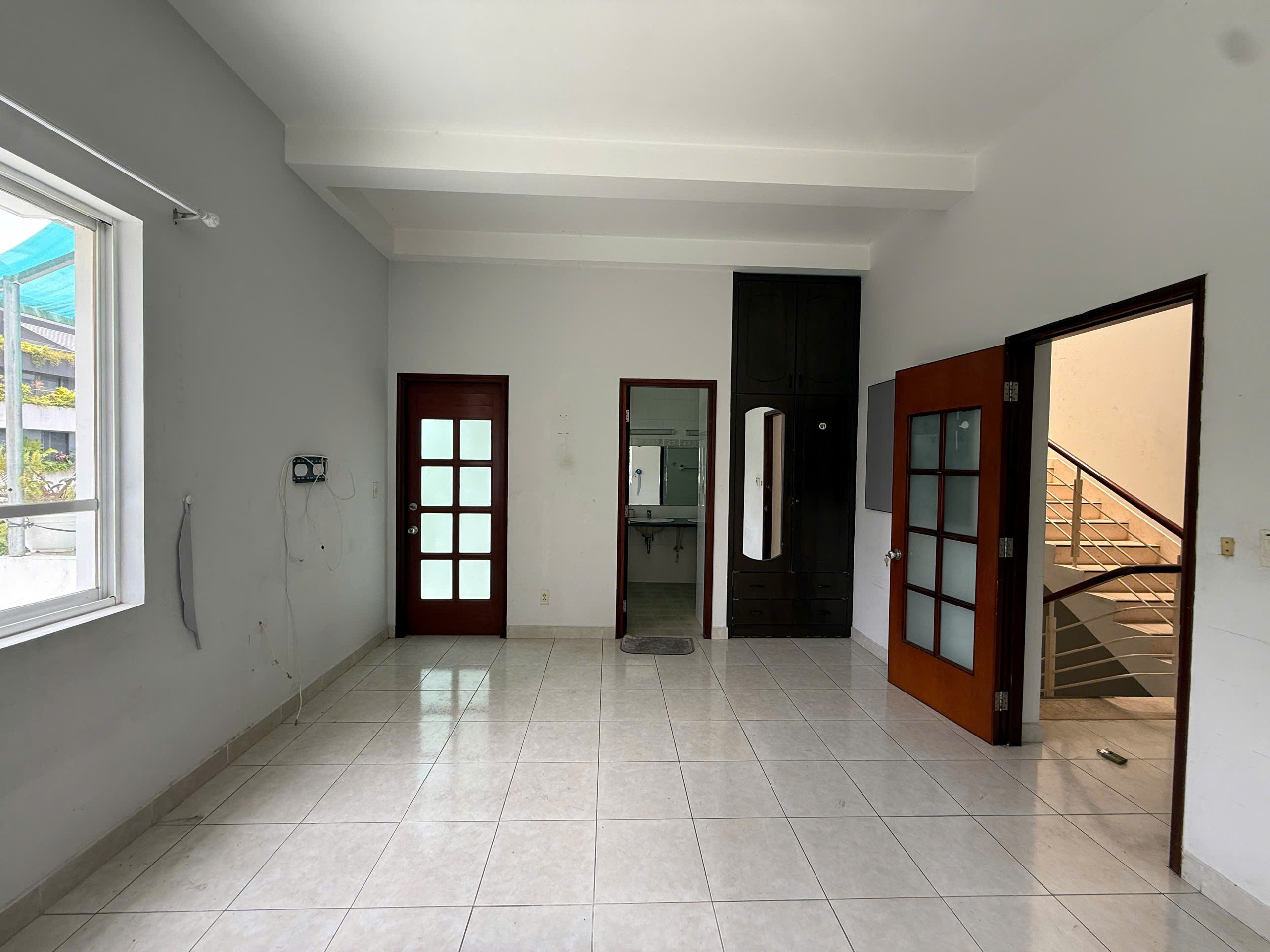 Duplex villa for rent in My Hoang Phu My Hung, District 7 with ground floor + 2 floors in front of Pham Thai Buong – 210m2 6