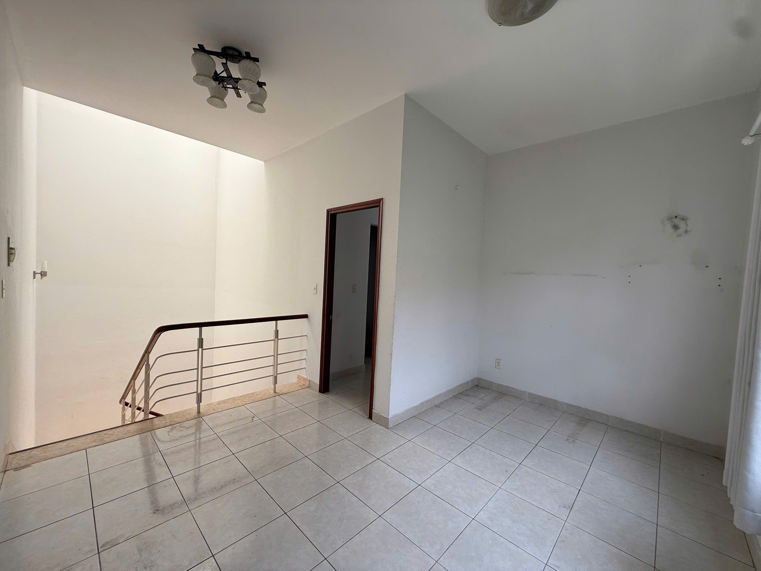 Duplex villa for rent in My Hoang Phu My Hung, District 7 with ground floor + 2 floors in front of Pham Thai Buong – 210m2 2