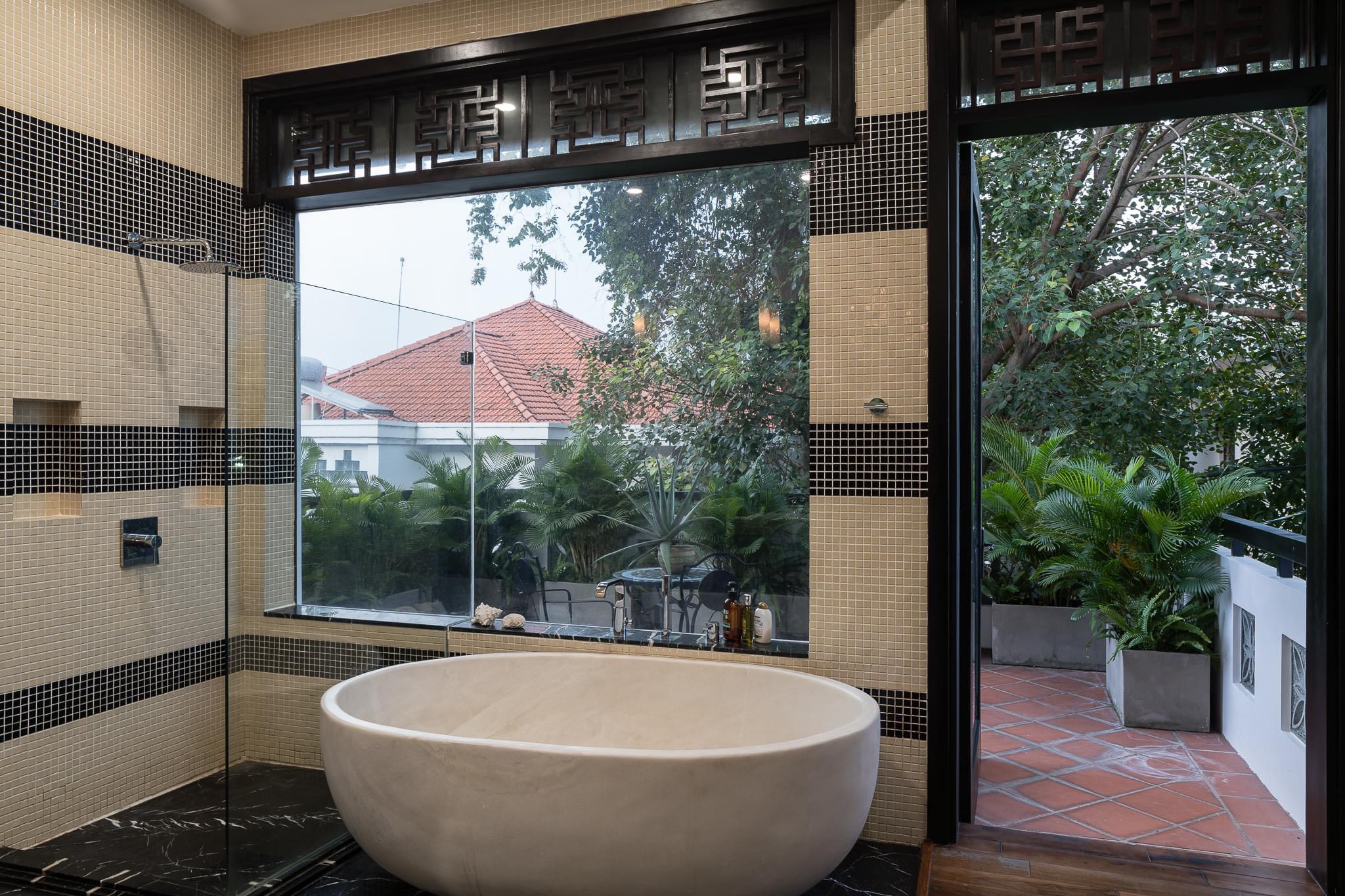 Thao Dien villa for rent, District 2 has 4 bedrooms, swimming pool and garden 6