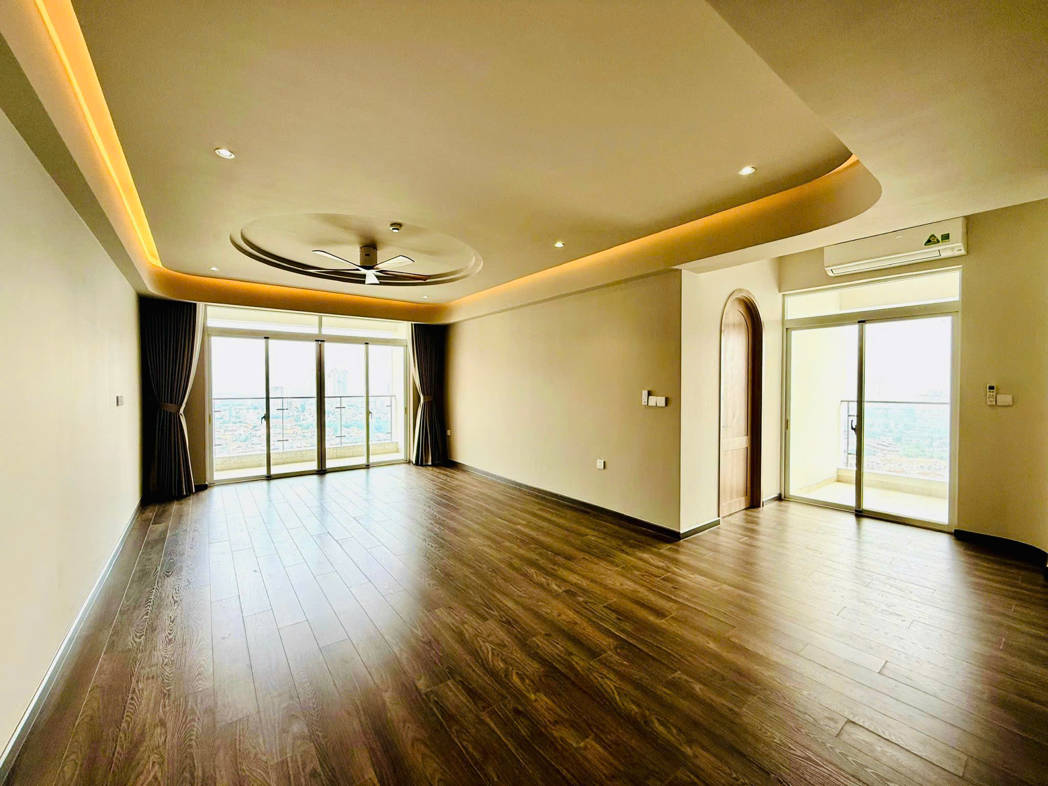 Cho thuê căn hộ cao cấp Riverside Residence Phú Mỹ Hưng, Quận 7 nhà đẹp lầu cao có 3 phòng ngủ 2