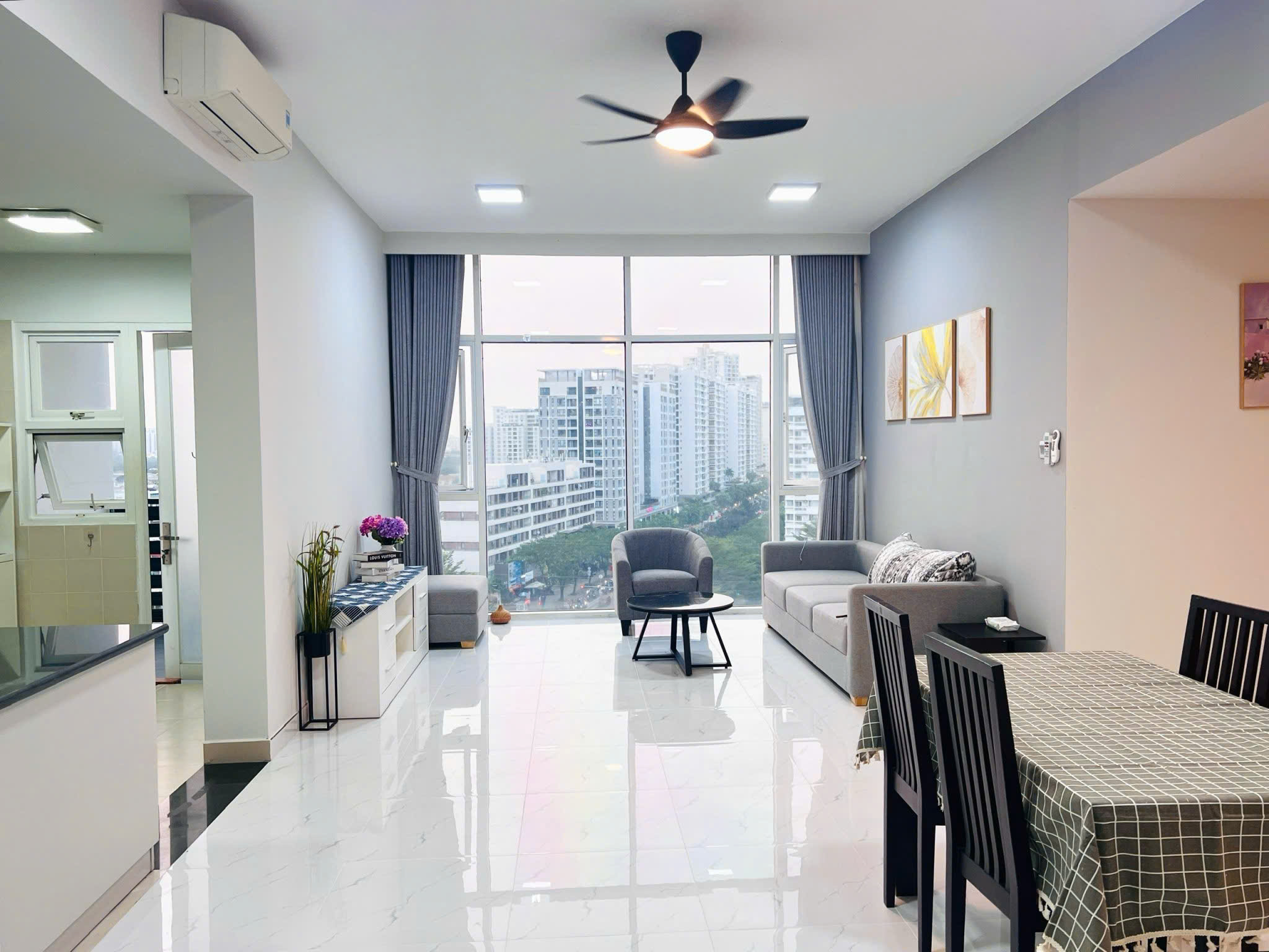 Phu My apartment for sale, Tan My Ward, District 7 with 3 bedrooms, 10th floor – 118m2 10