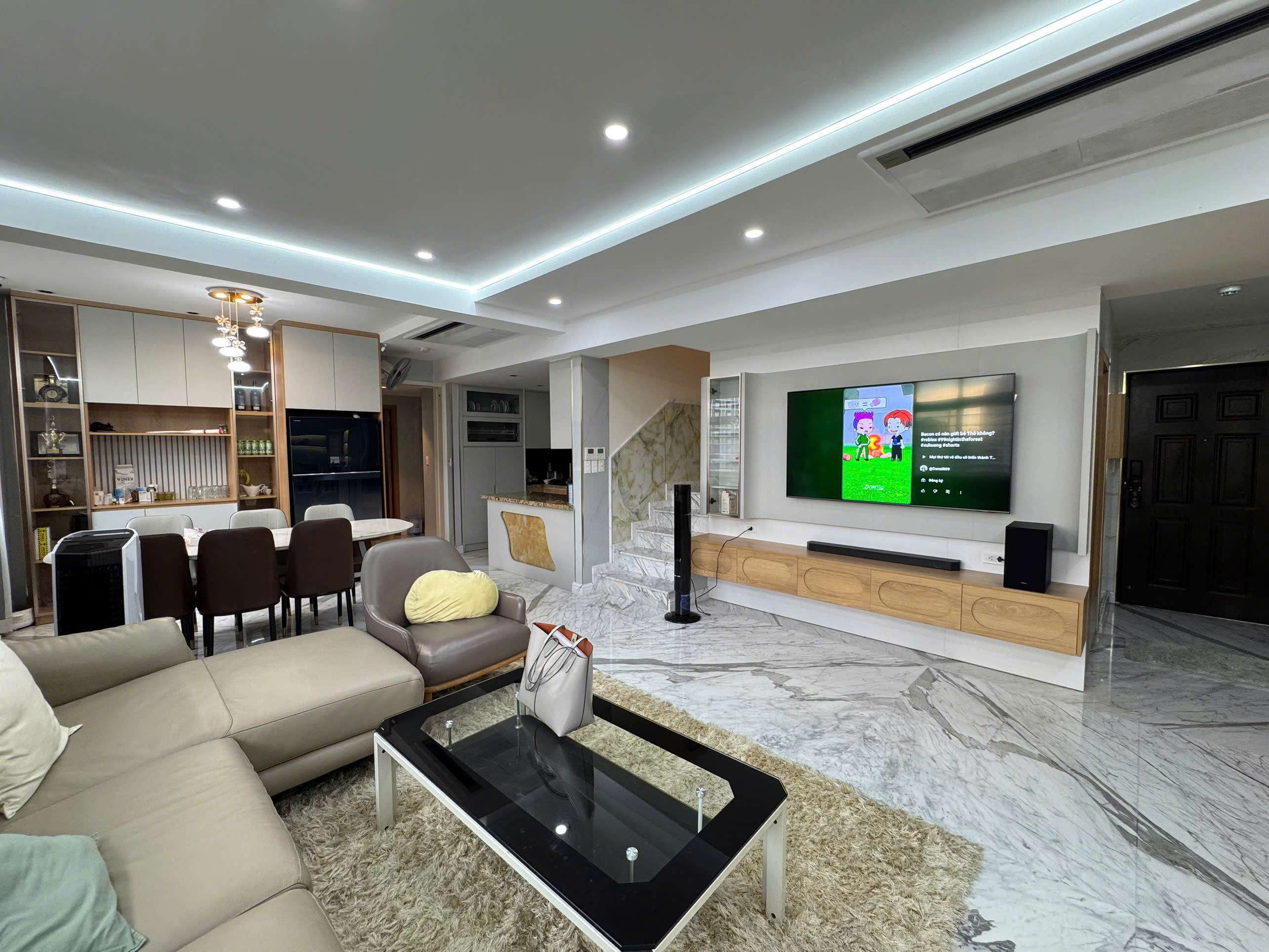 Duplex apartment for sale in Canh Vien Phu My Hung, District 7 designed 4 bedrooms super beautiful corner apartment with European furniture, 10th floor – 170m2 5