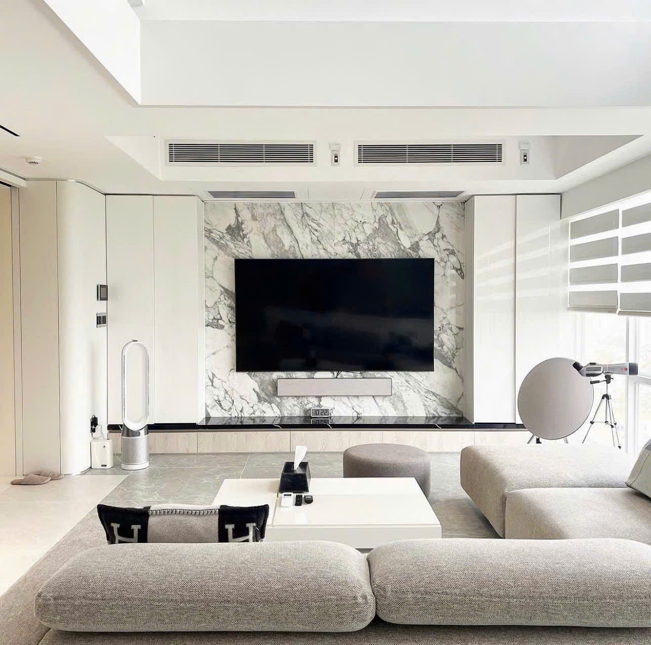 Happy Valley Premier duplex apartment for sale in Phu My Hung, District 7 with 3 bedrooms with 2 parking spaces on the 18th floor – 170m2 4