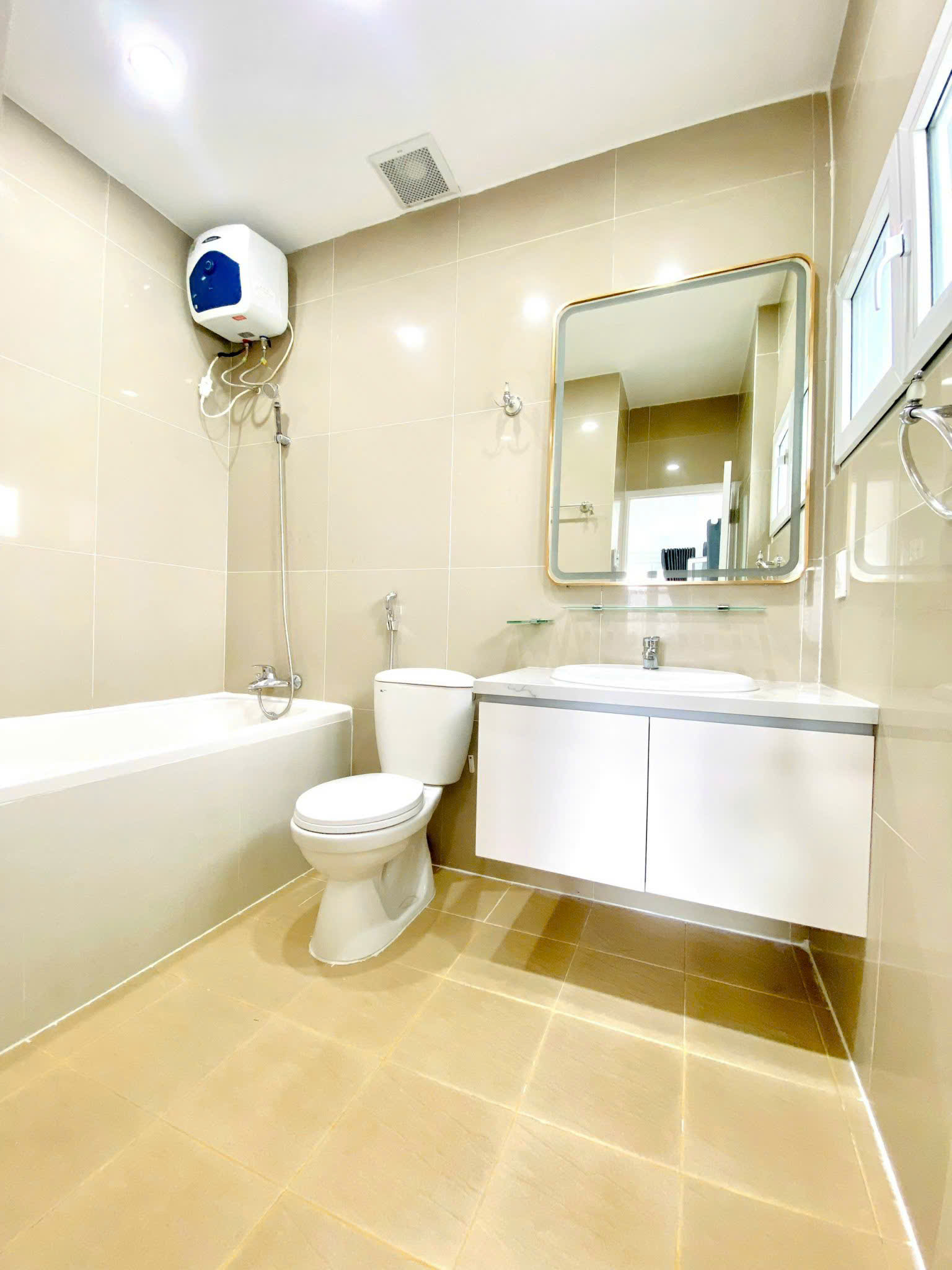 Cho thuê căn hộ duplex Hưng Vượng 3 Phú Mỹ Hưng, Quận 7 nhà mới thiết kế 3 phòng ngủ, lầu 9 – 125m2 3