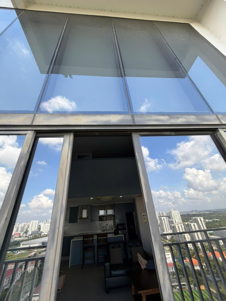 Duplex apartment for rent at The View Riviera Point, District 7 with 3 bedrooms with river view – 137m2 17