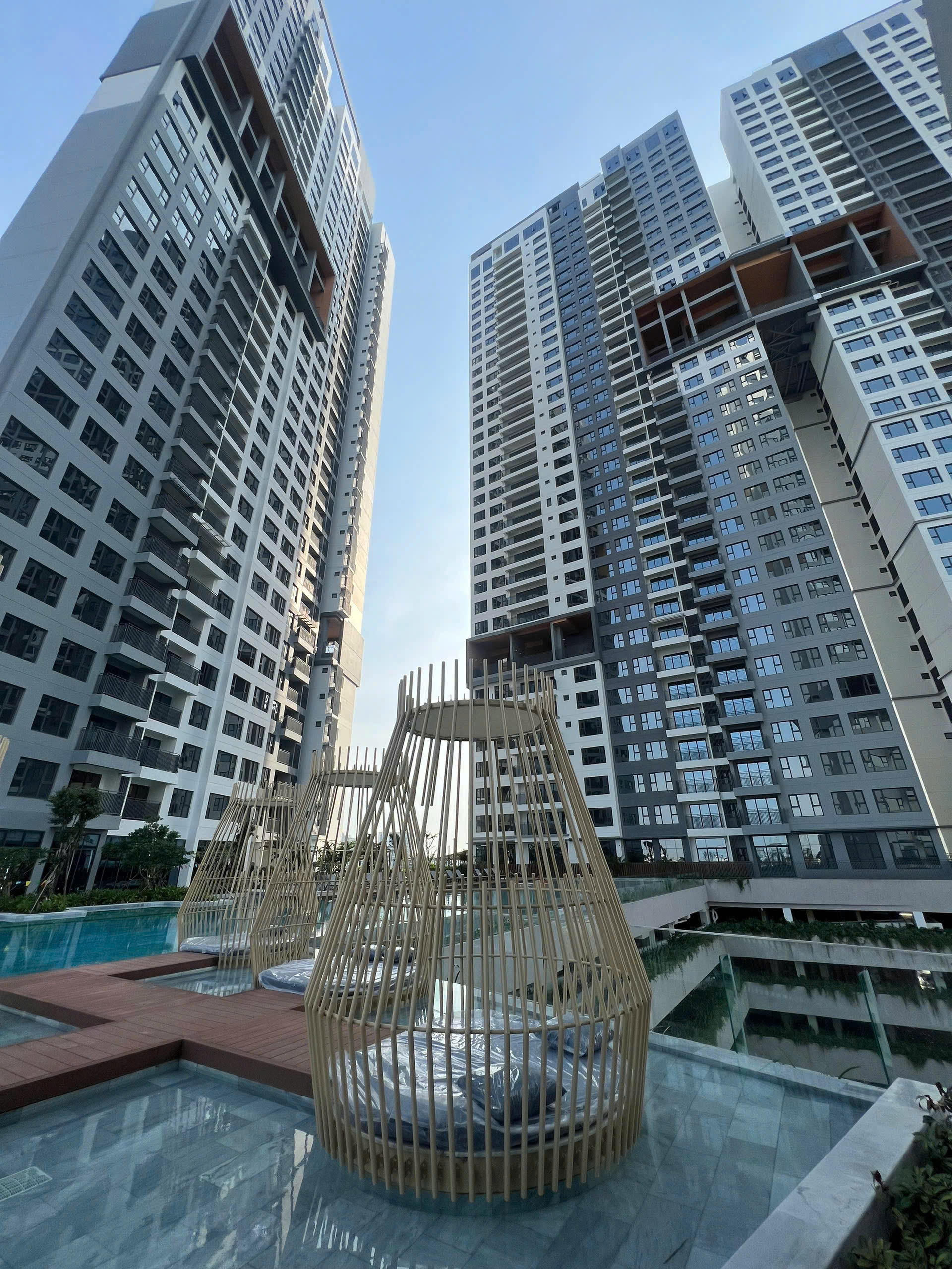 Cho thuê căn hộ The Infiniti Riviera Point Quận 7 thiết kế 3 phòng ngủ view nội khu lầu 10 – 135m2 1