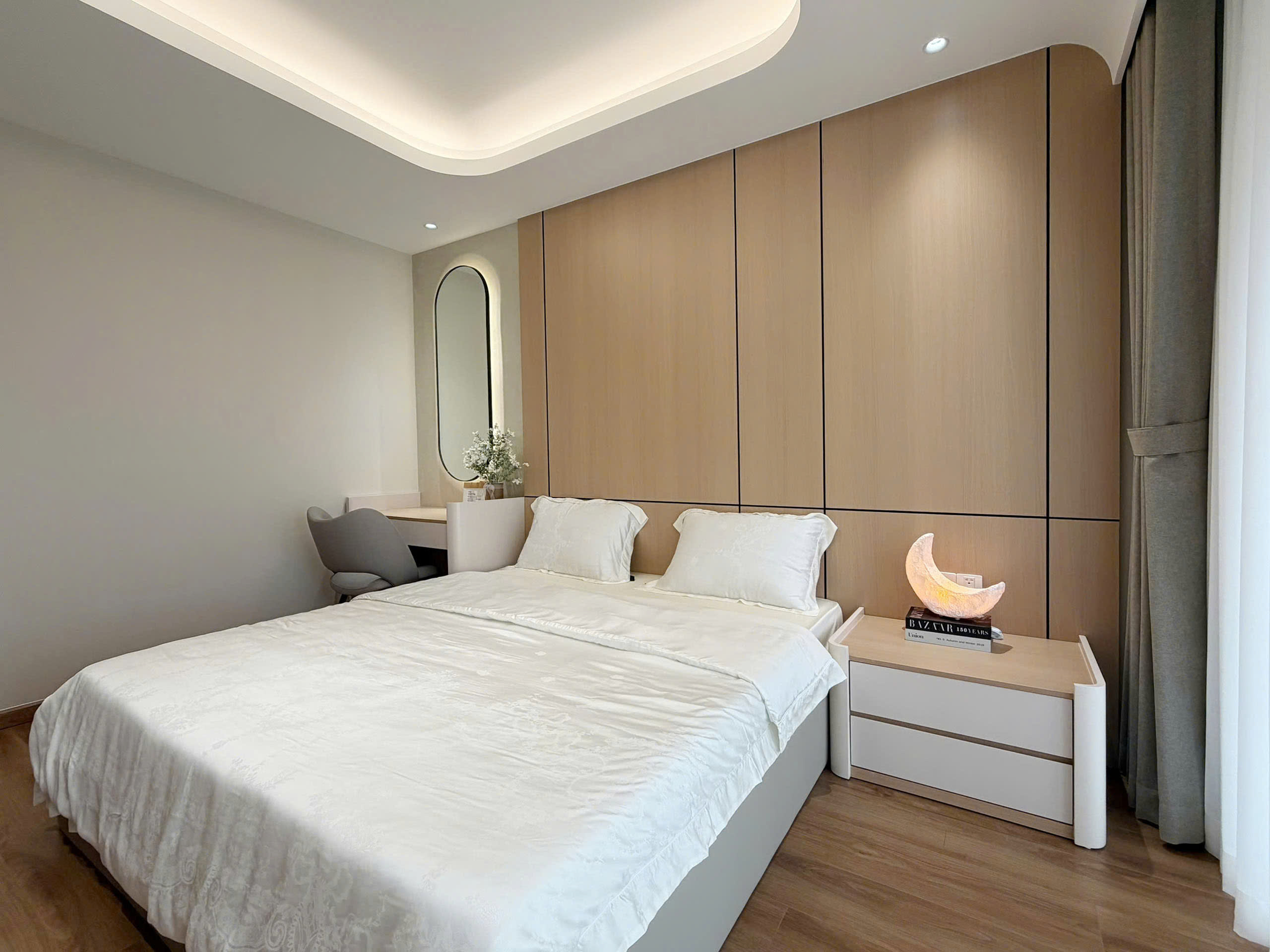 Selling or renting Midtown Phu My Hung apartment with 3 bedrooms river view on the 6th floor – 121m2 5