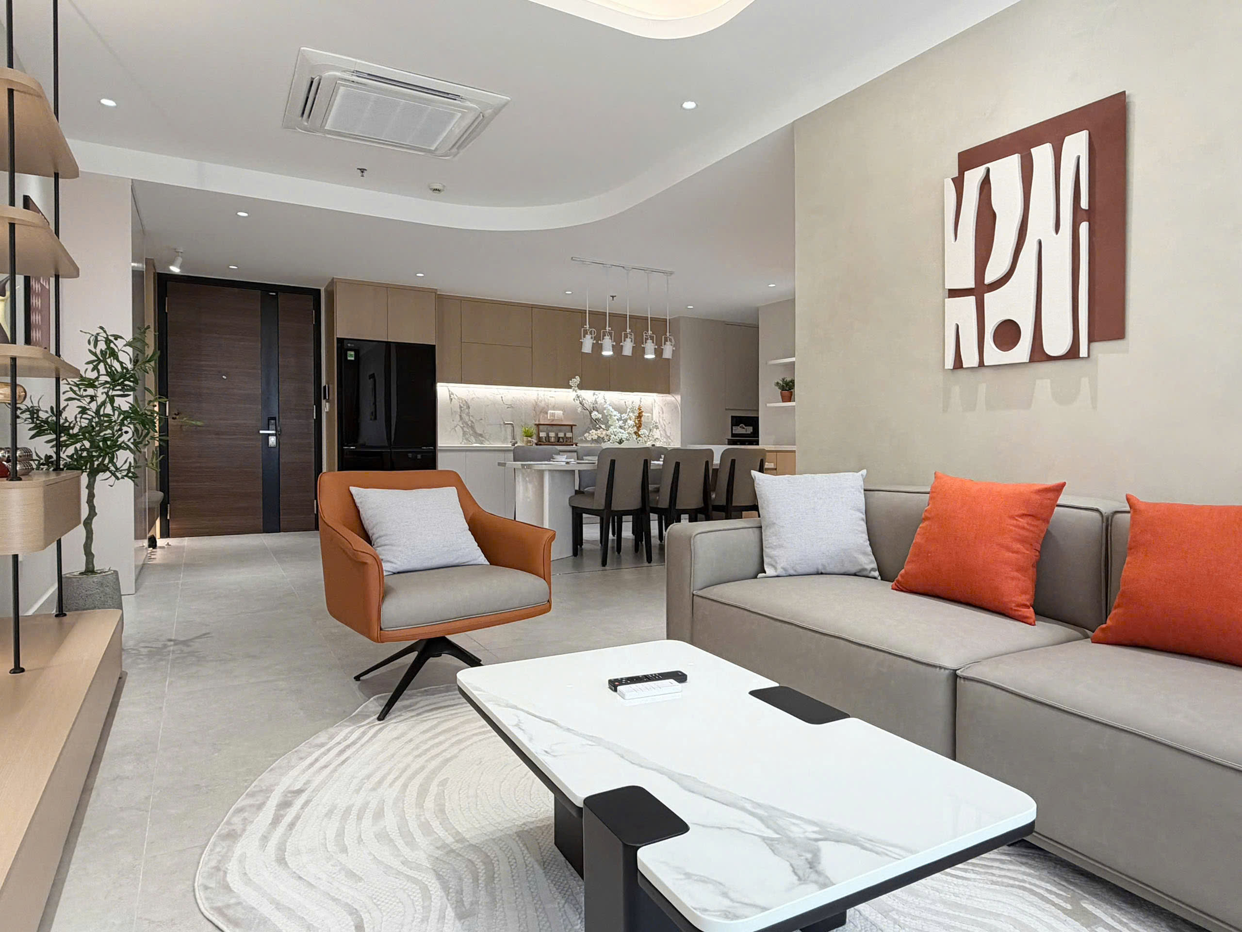 Selling or renting Midtown Phu My Hung apartment with 3 bedrooms river view on the 6th floor – 121m2