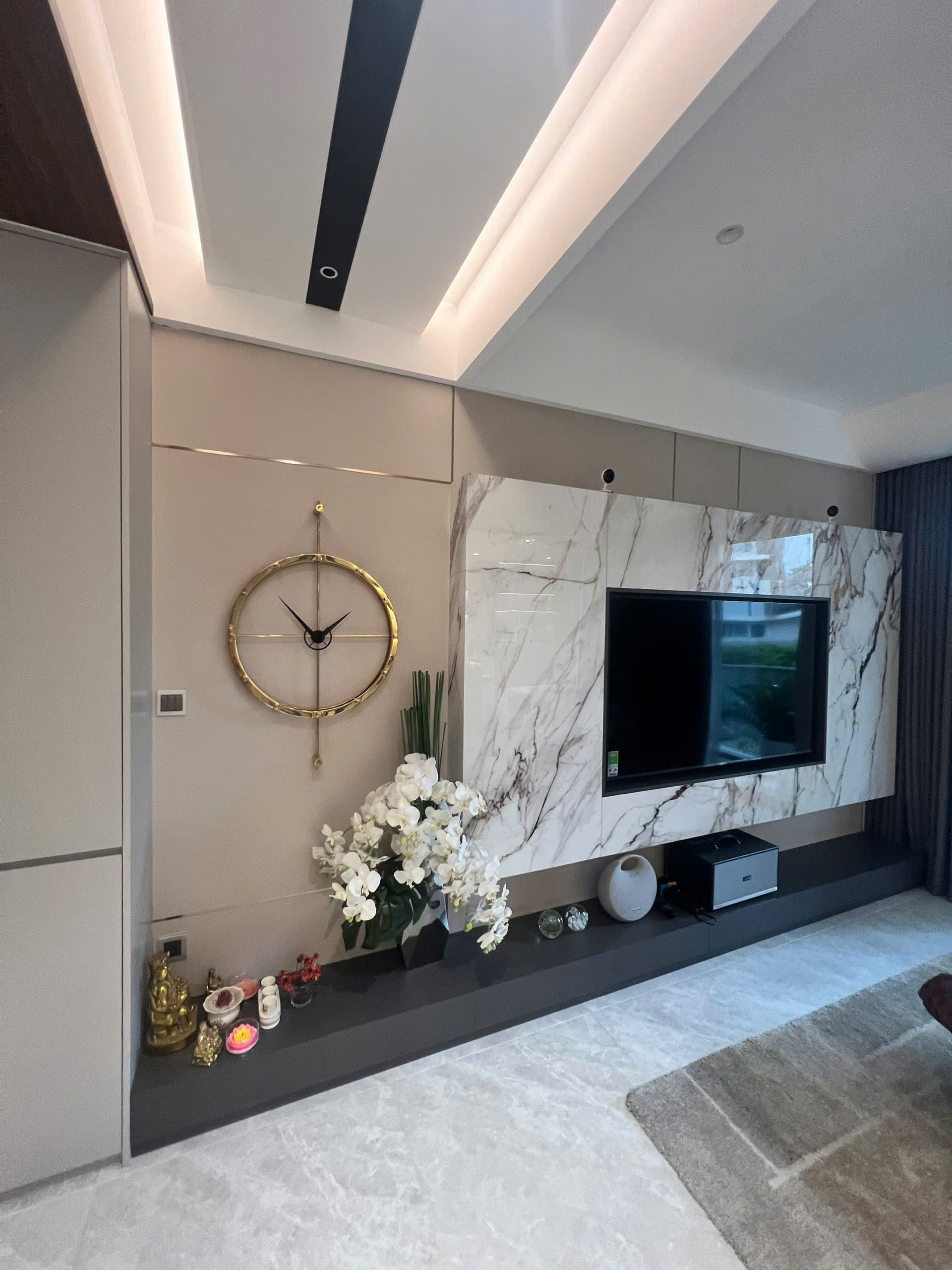 Bán hoặc cho thuê căn hộ Midtown M8 Phú Mỹ Hưng nhà mới đẹp như hình block D lầu thấp – 124.14m2 9