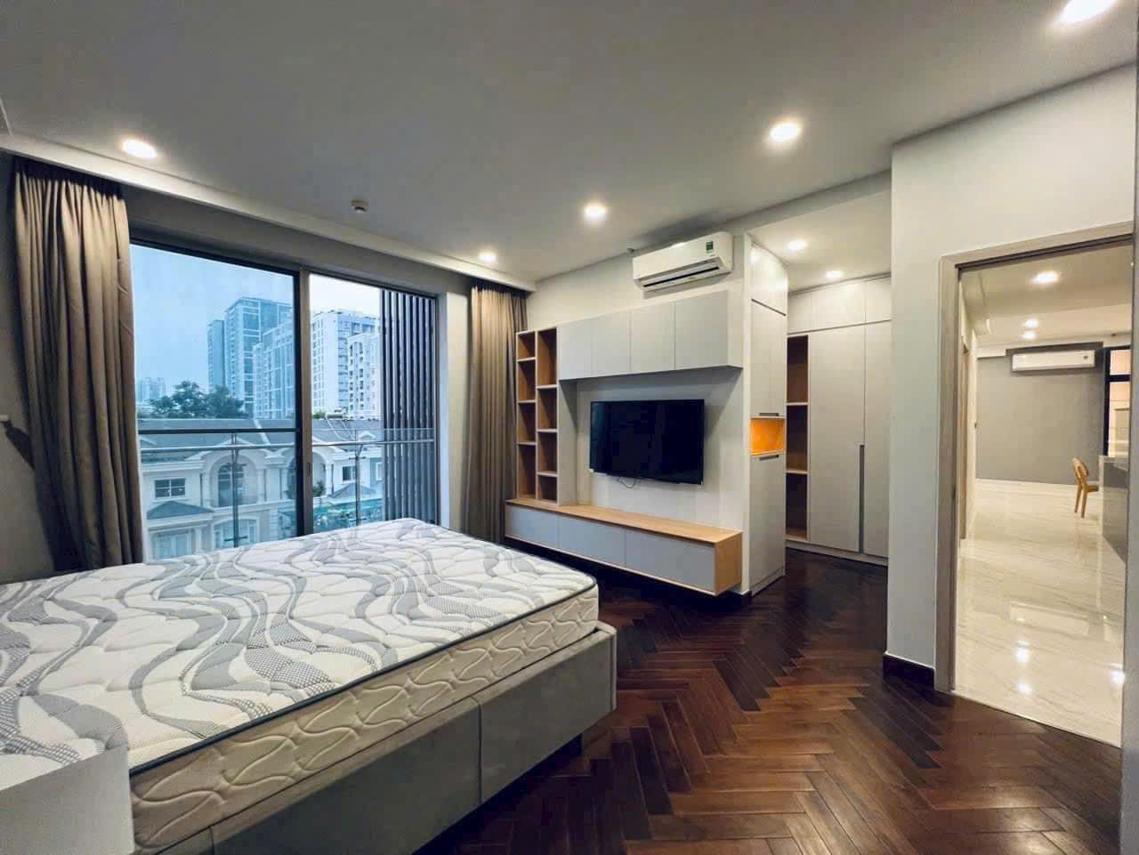Bán căn hộ Midtown Phú Mỹ Hưng, Quận 7 thiết kế 3 phòng ngủ + phòng làm việc, block E lầu 10 – 131m2 6