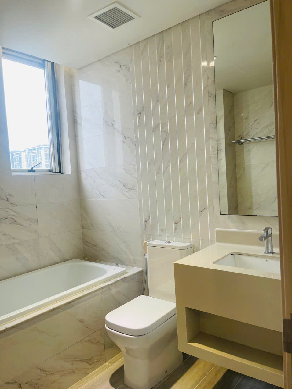 Bán căn hộ Midtown Phú Mỹ Hưng, Quận 7 thiết kế 3 phòng ngủ + phòng làm việc, block E lầu 10 – 131m2 4