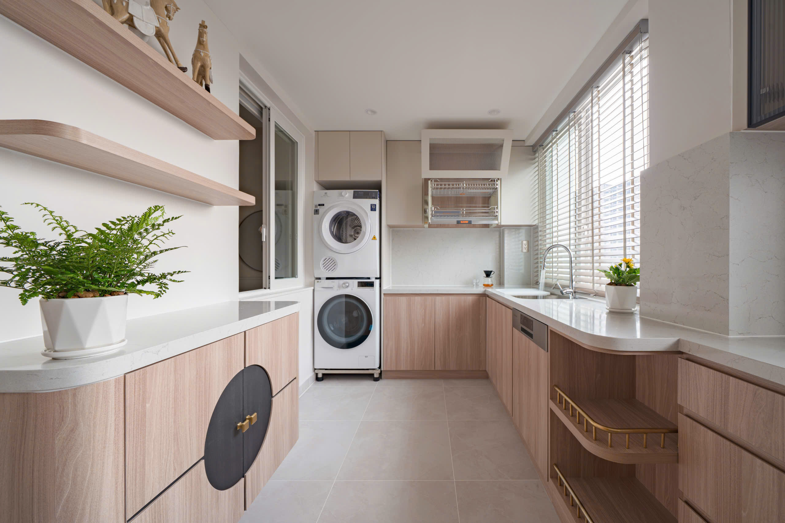 My Khang Phu My Hung apartment for sale, District 7 designed 3 bedrooms, high-end modern block b, 8th floor – 114m2 8