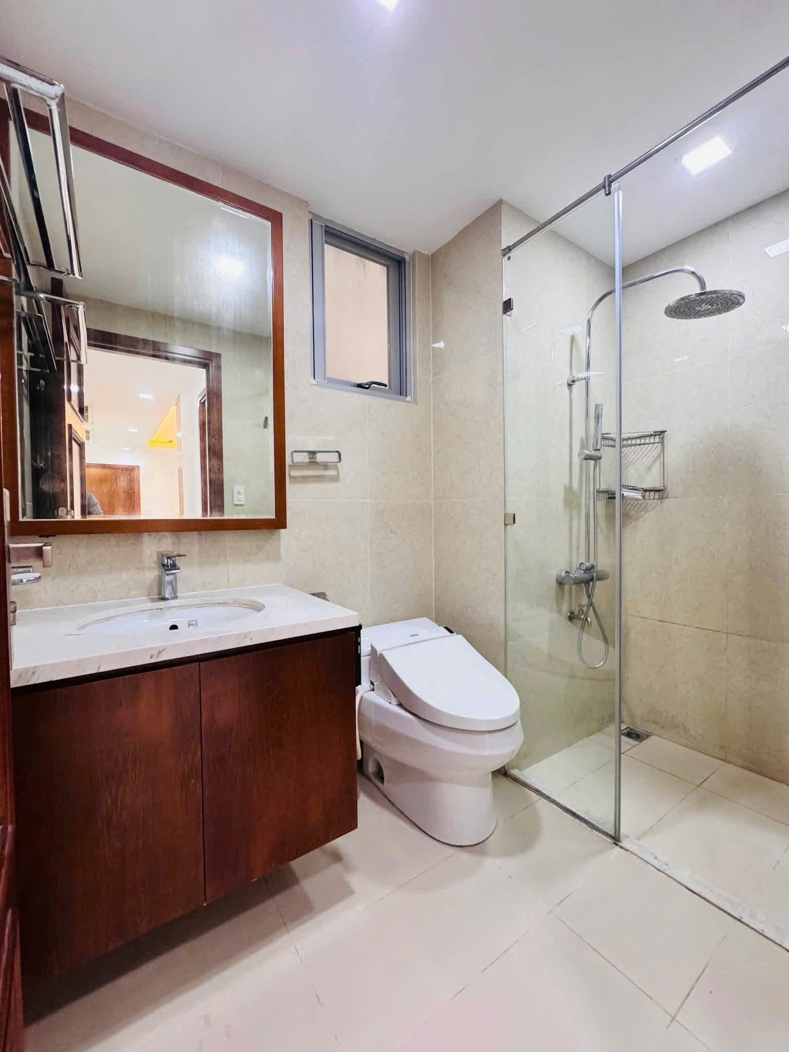Selling or renting a penthouse Sky Garden 2 Phu My Hung with 4 bedrooms and 3 gardens – 400m2 10