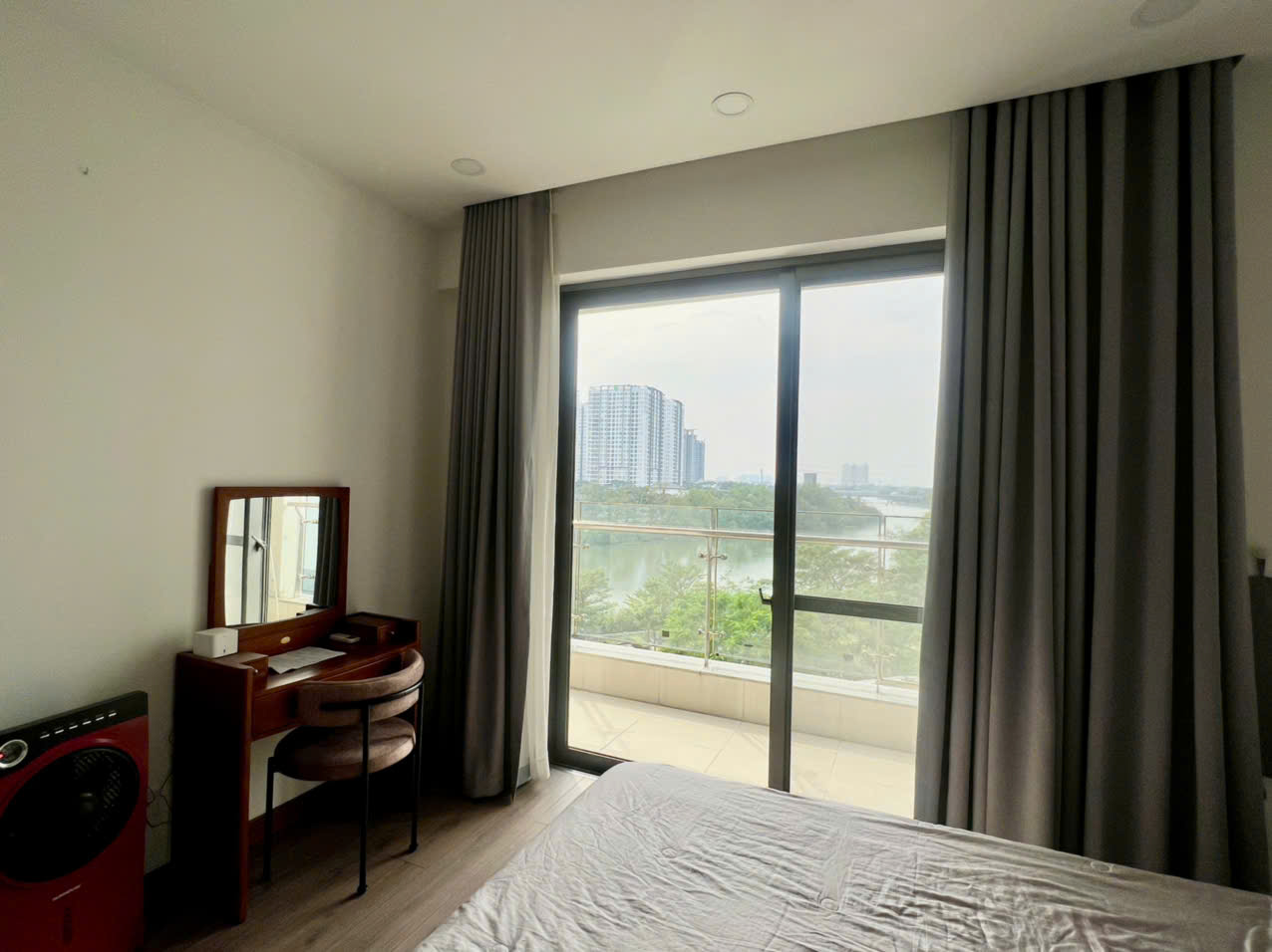 Cho thuê căn hộ cao cấp Riverpark Premier Phú Mỹ Hưng có 3 phòng ngủ, view sông, nội thất đẹp 4