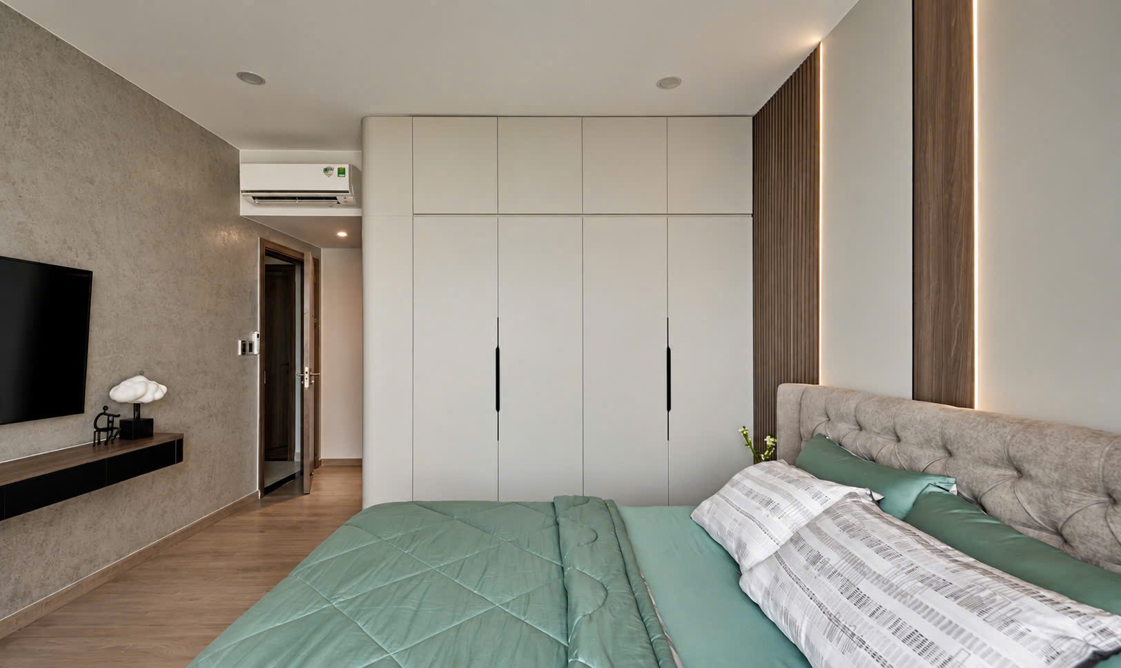 Bán căn hộ cao cấp Riverpark Residence Phú Mỹ Hưng có 3 phòng ngủ tầng cao view pháo hoa – 135m2 2