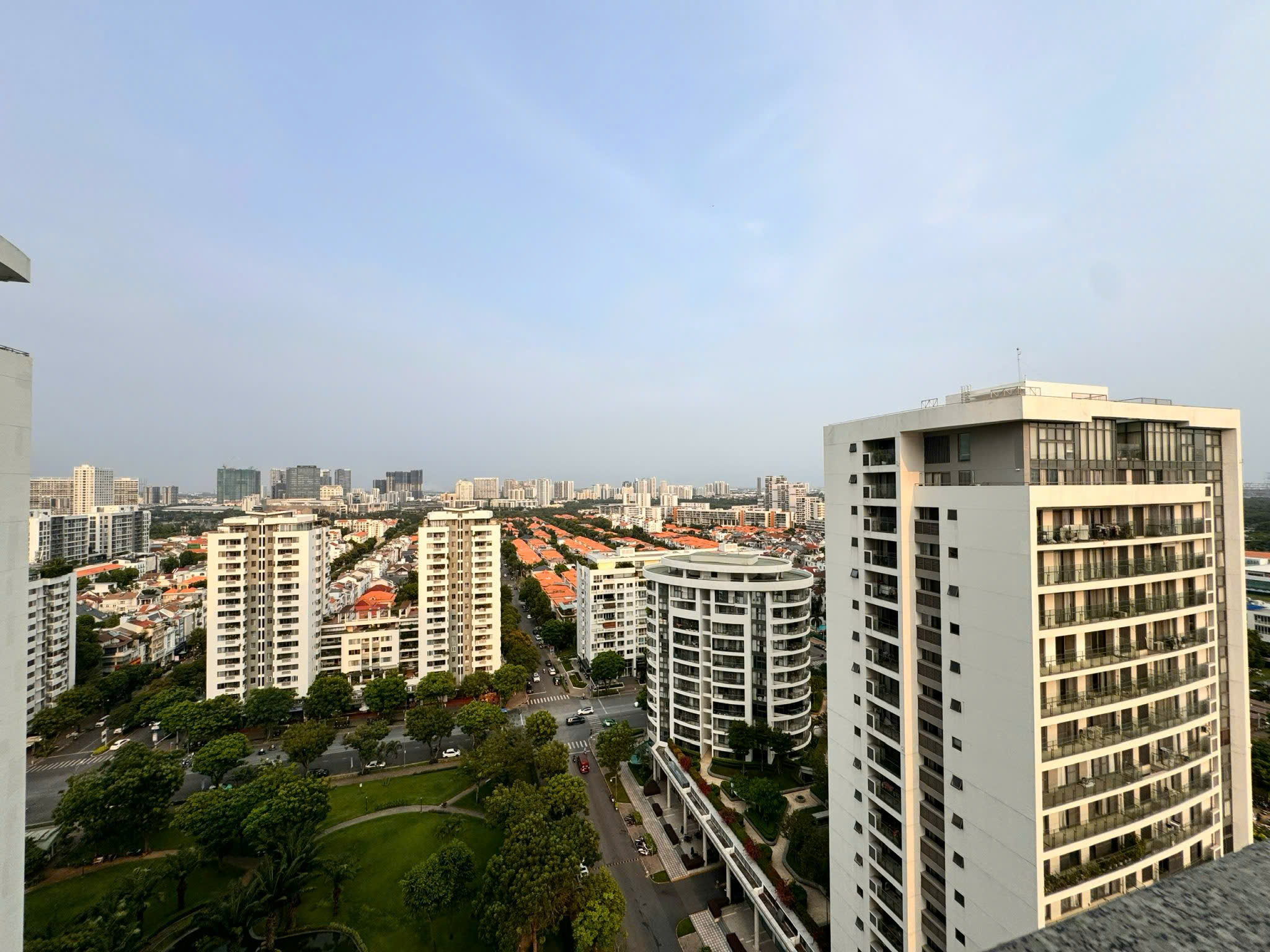 Riverpark Residence Phu My Hung apartment for sale, District 7 has 3 bedrooms on the high floor with a view of the river – 137m2 1
