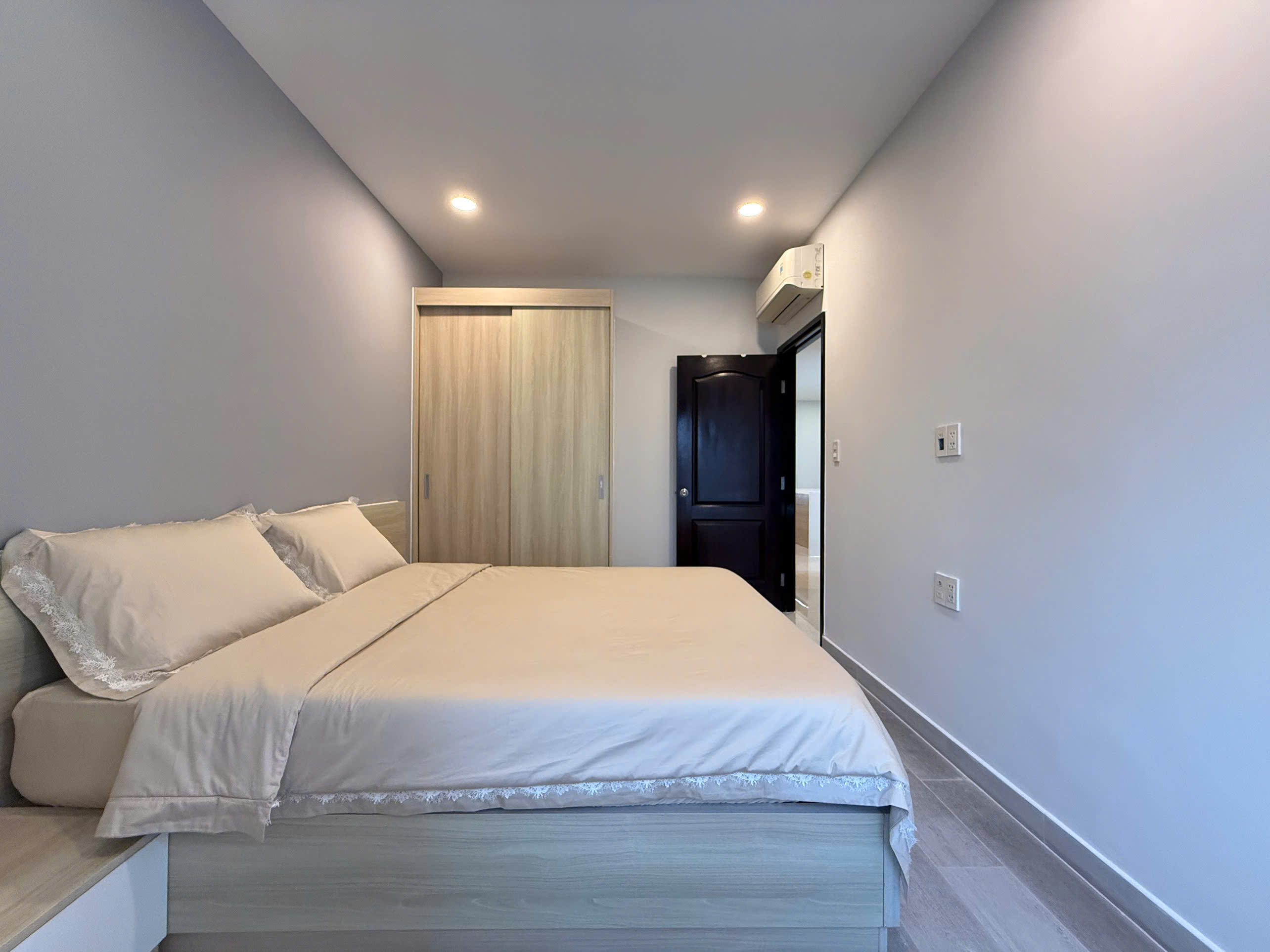 Selling or renting Riverside Residence Phu My Hung apartment with 3 bedrooms river view – 146m2 6