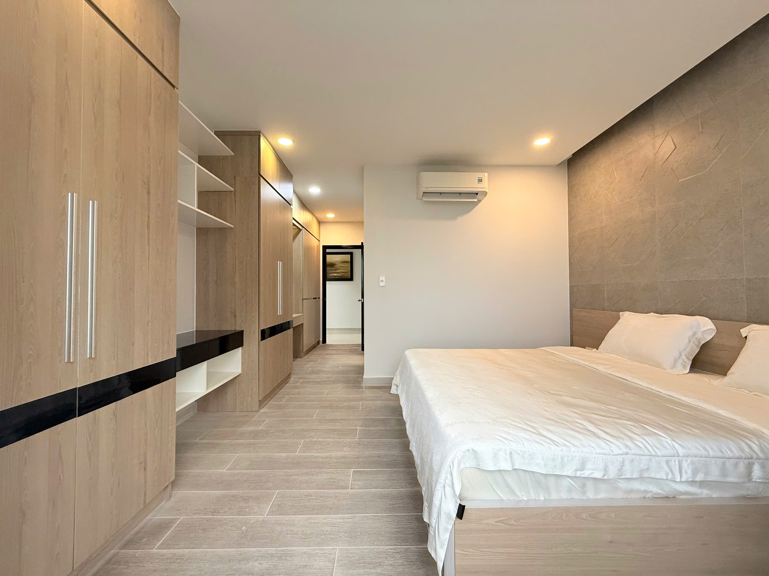 Selling or renting Riverside Residence Phu My Hung apartment with 3 bedrooms river view – 146m2 8