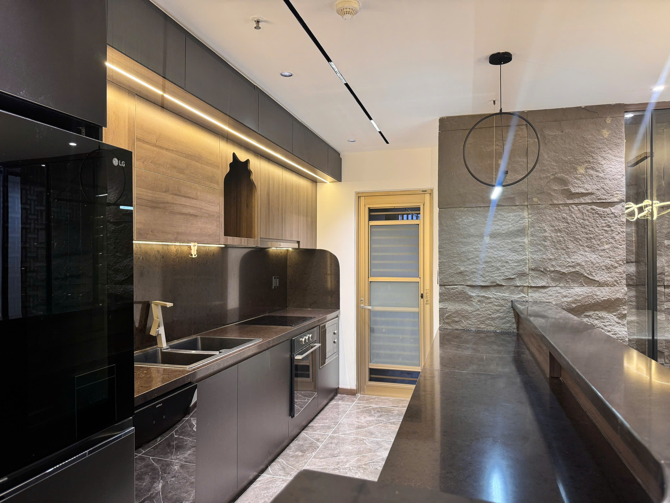 Cho thuê căn hộ The Peak Midtown M8 Phú Mỹ Hưng, Quận 7 căn góc có 2 phòng ngủ view sông – 122.95m2 10