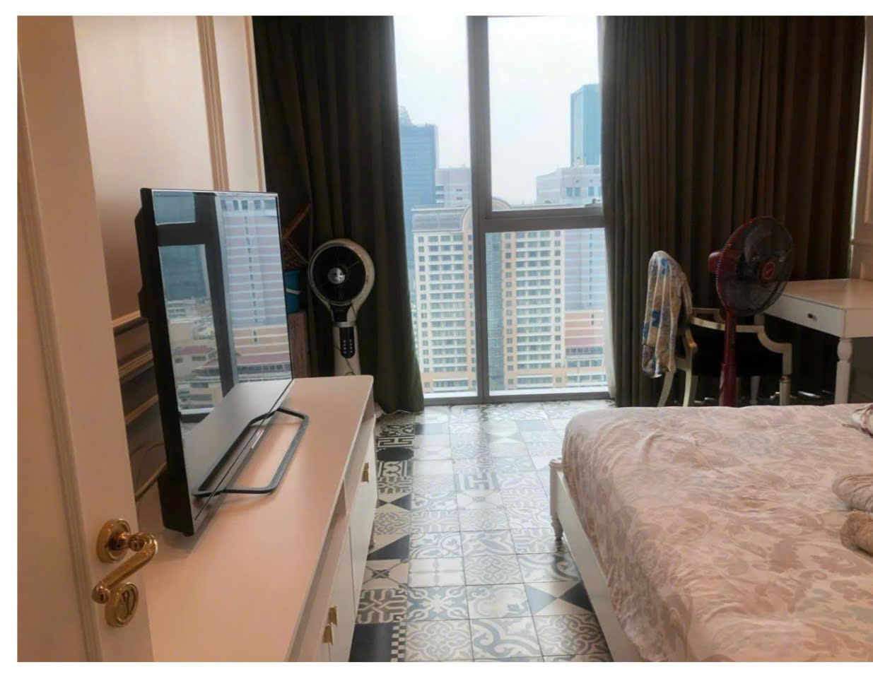 Vincom Center Le Thanh Ton apartment for sale, District 1 with 3 bedrooms, fully furnished 15