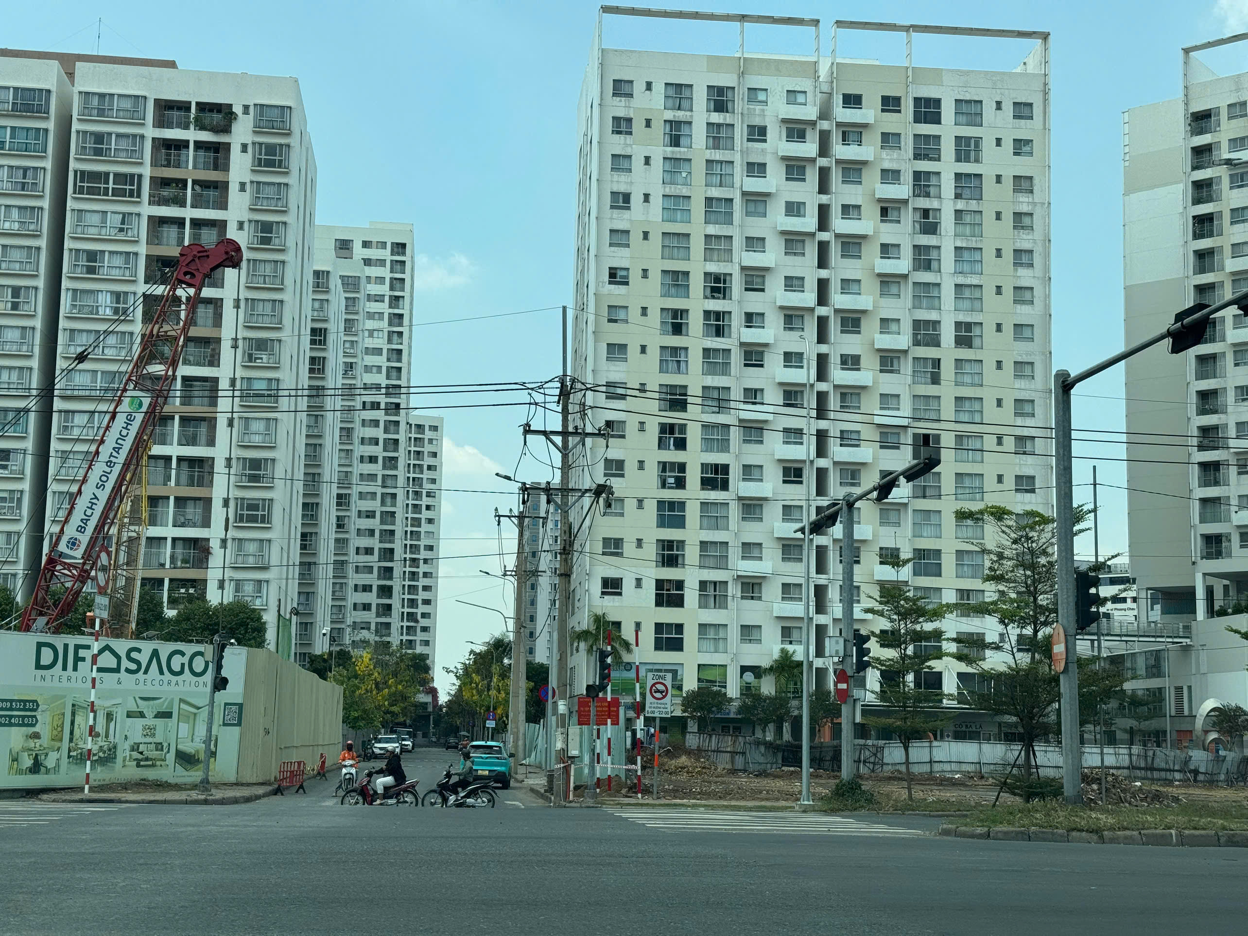 Cho thuê đất mặt tiền Nguyễn Văn Linh Phú Mỹ Hưng, Quận 7 lô góc 3 mặt tiền diện tích lớn – 4300m2 3