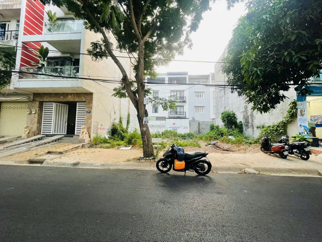 Townhouse land for sale on street 20, Cho Lon residential area, District 7 is built on the ground floor + 2 floors + terrace – 185m2 3