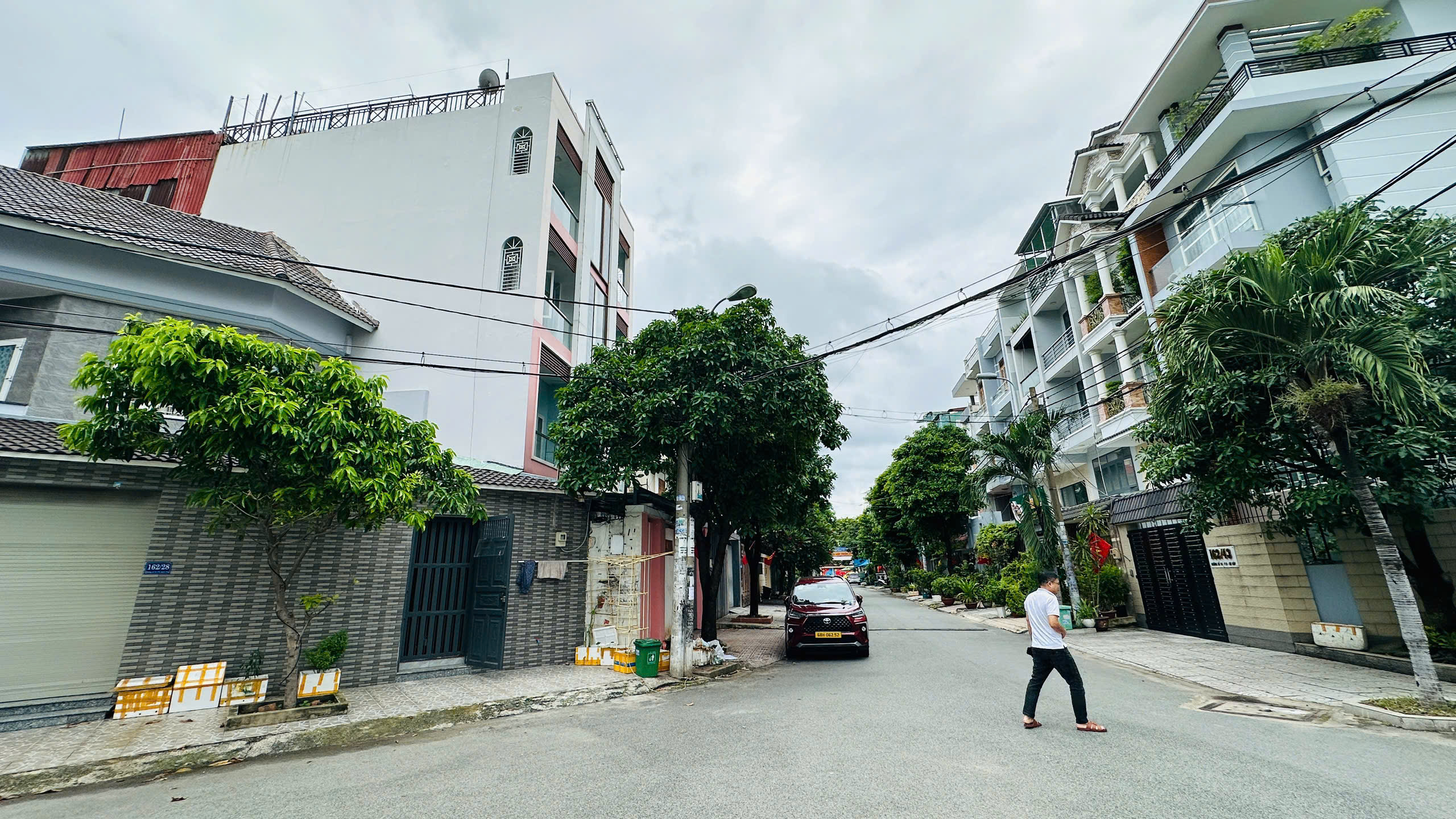 Hotel for sale at 162 Nguyen Van Khoi, Ward 8, Go Vap, built 4 floors with 19 bedrooms, near the airport – 149m2 5