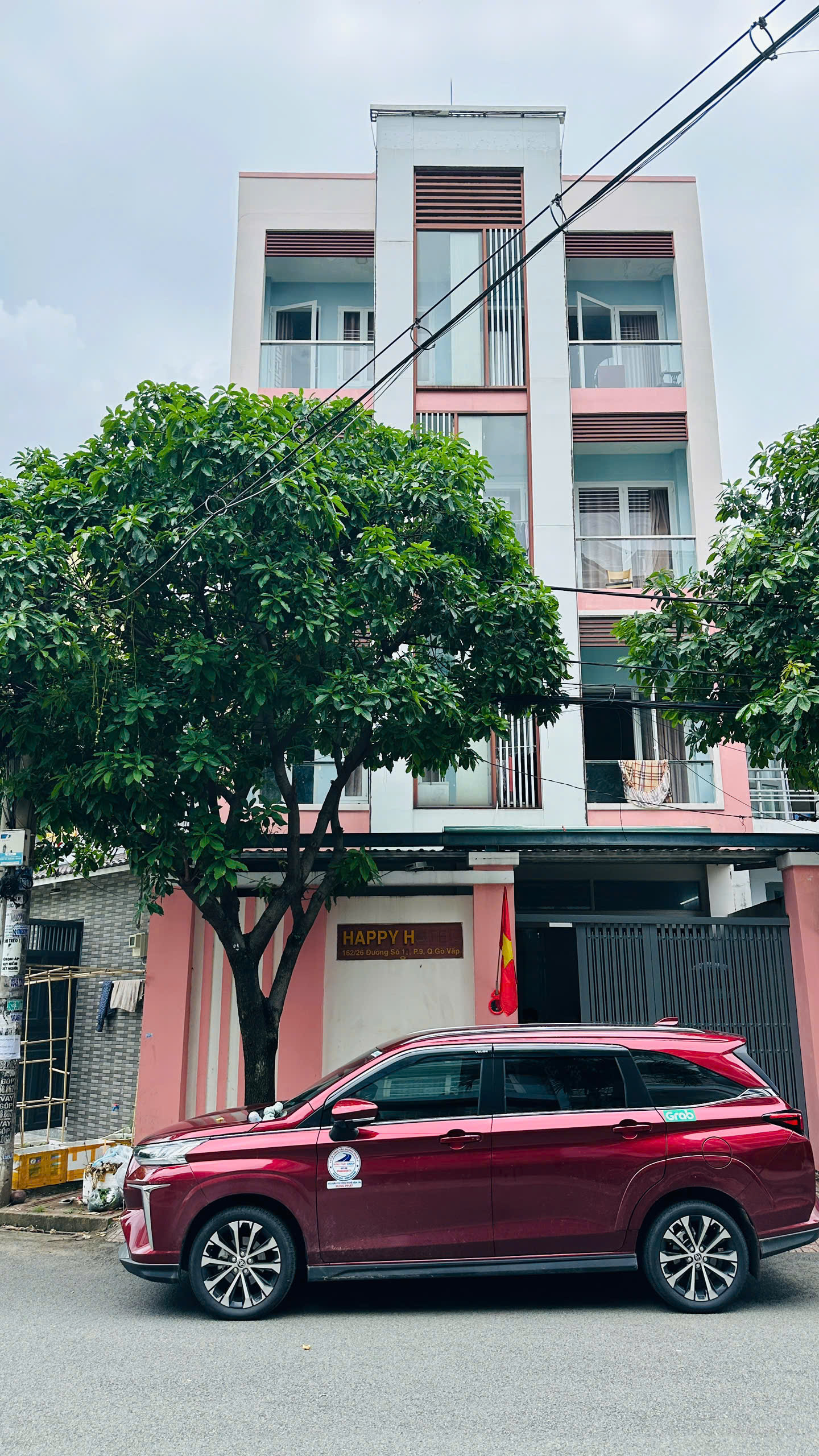 Hotel for sale at 162 Nguyen Van Khoi, Ward 8, Go Vap, built 4 floors with 19 bedrooms, near the airport – 149m2 1