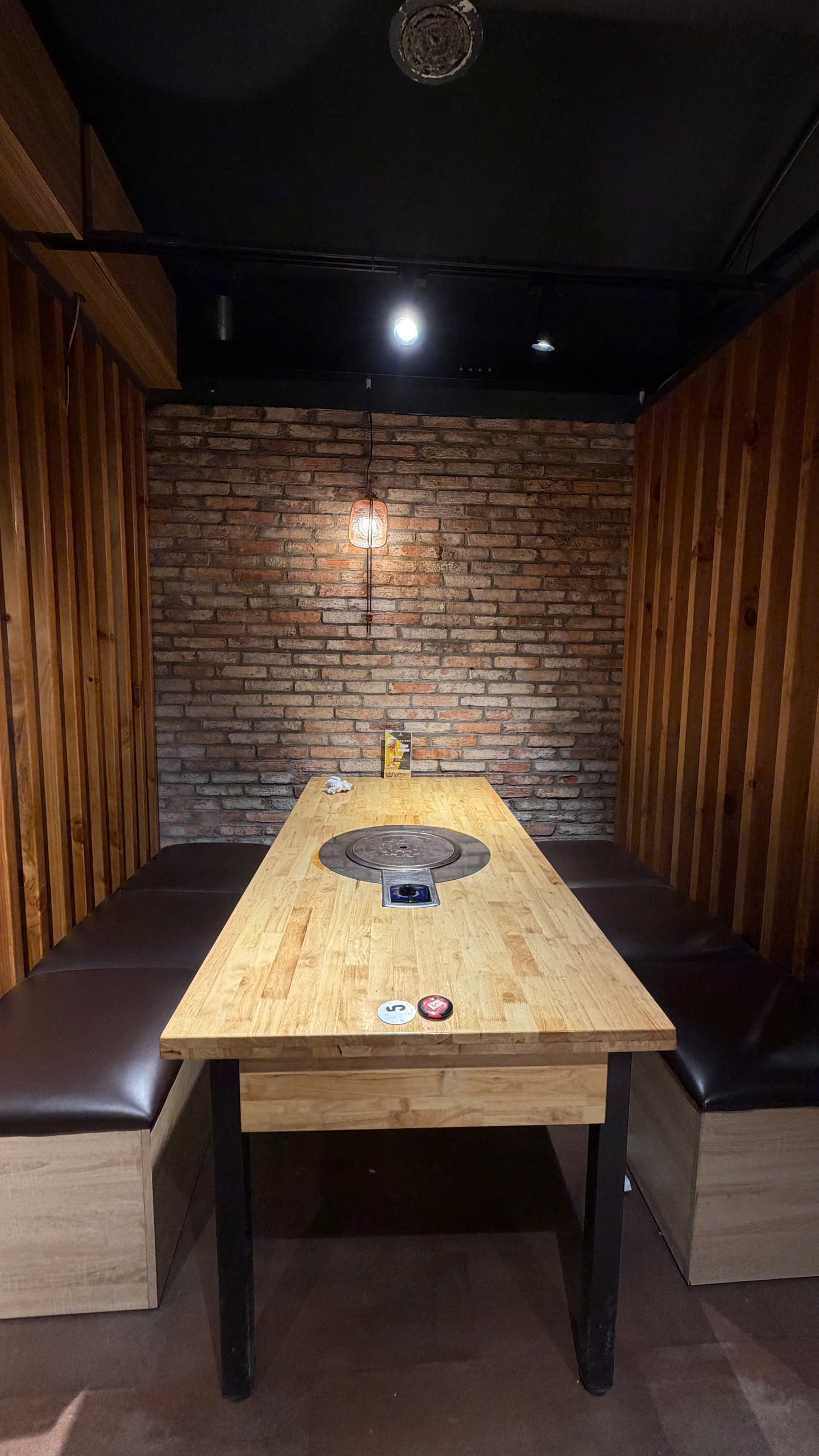 Premises for rent in Hung Phuoc 2 Phu My Hung include a 5-storey house + 1 plot of land, near the corner apartment, 12m wide 6