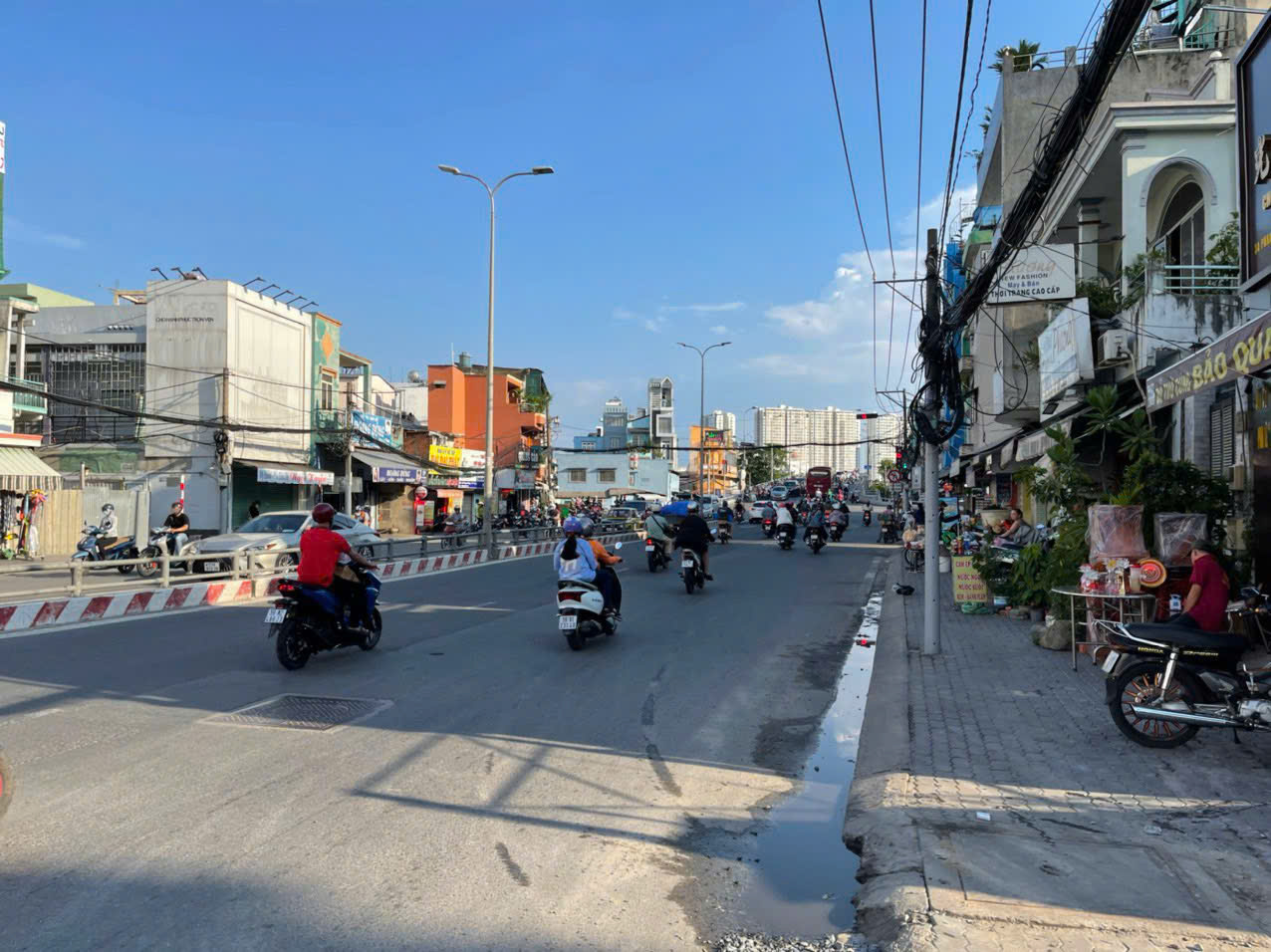 Grade 4 house for sale at 34 Pham Hung, District 8, vacant house near Nguyen Tri Bridge Vehicles rebuilt – 113.6m2 3