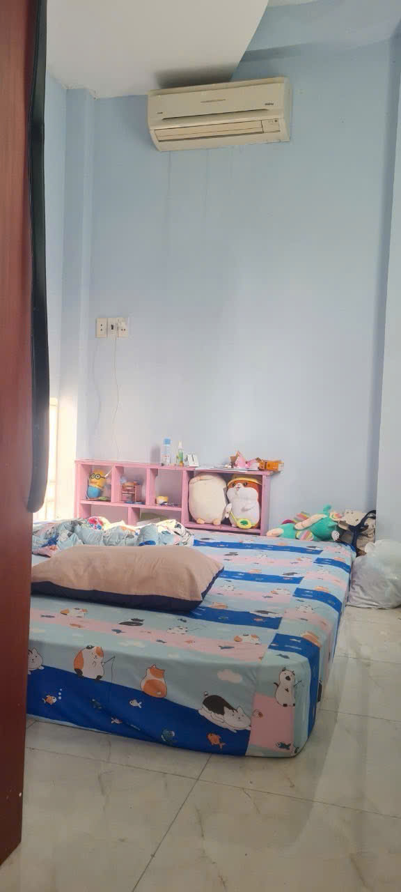 House for sale in Le Thi Rieng alley, Ben Thanh Ward, District 1 with 4 floors in a prime central location – 42.7m2 5