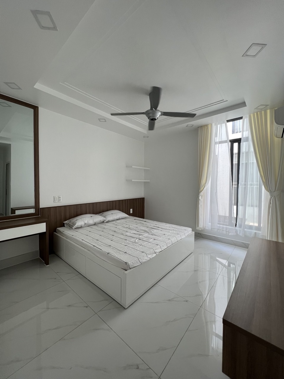 Selling Lavila Phuoc Kien, Nha Be 3-storey townhouse for rent 27 million/month – 96.8m2 1